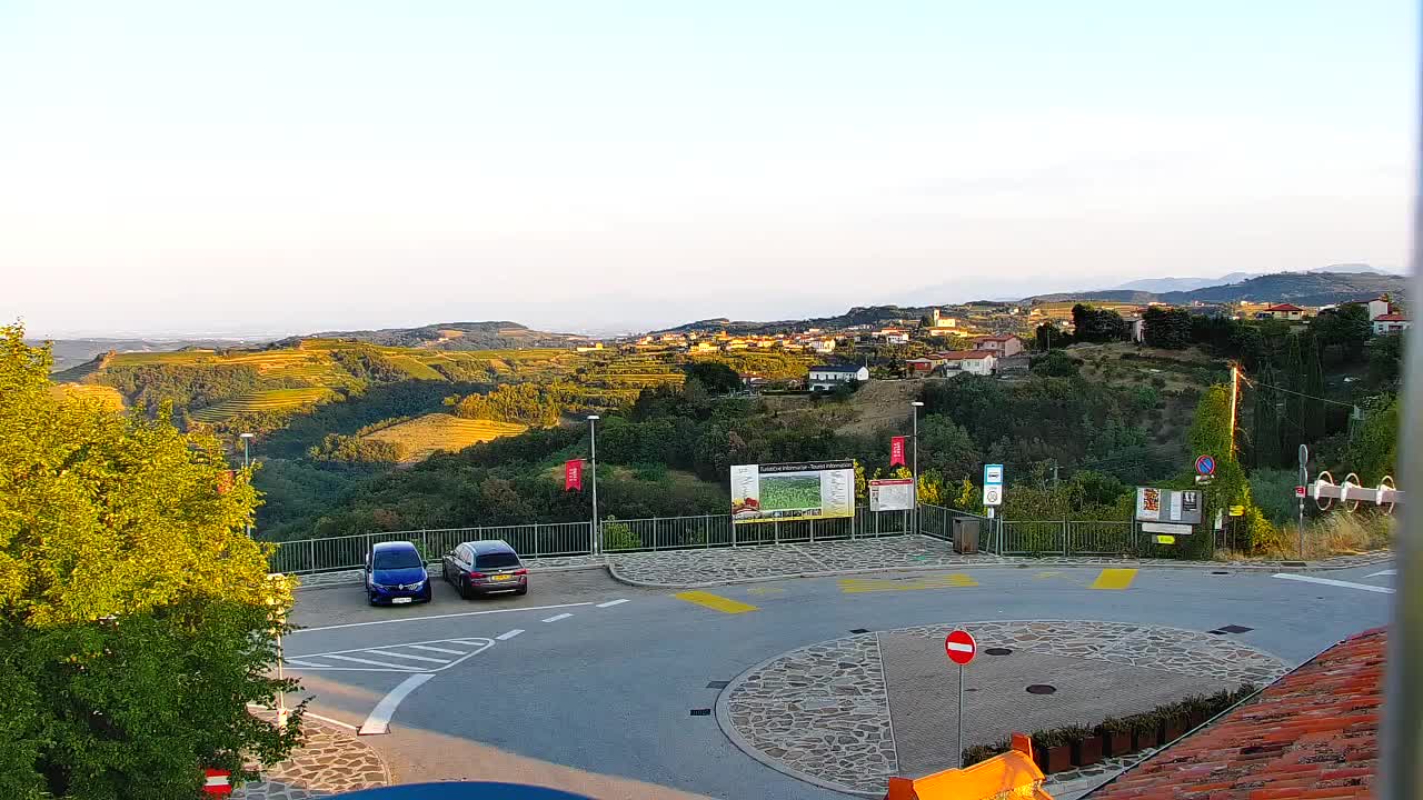 LIVE Šmartno livecam Brda – Hotel San Martin