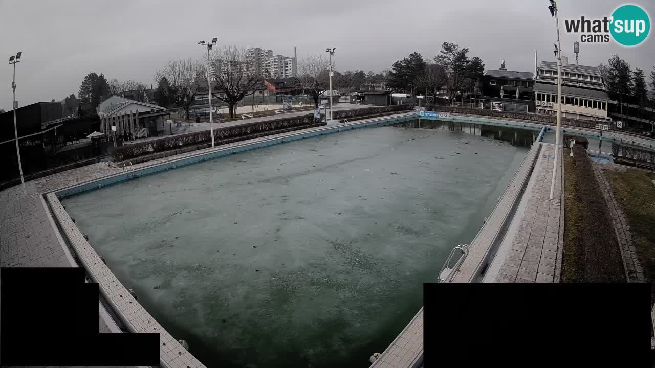 Web kamera Celje – Godišnji bazen za kupanje – glavni bazen