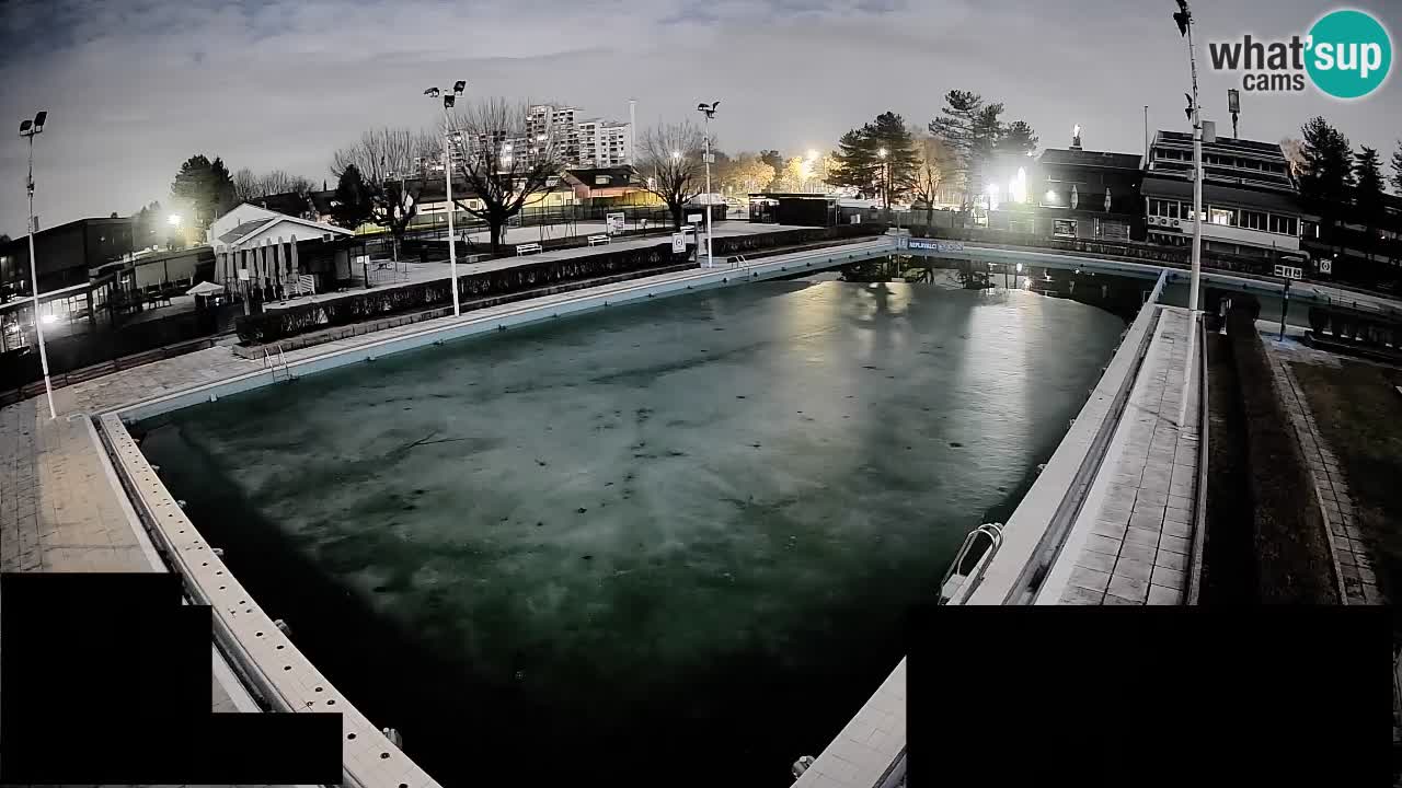 Web kamera Celje – Godišnji bazen za kupanje – glavni bazen