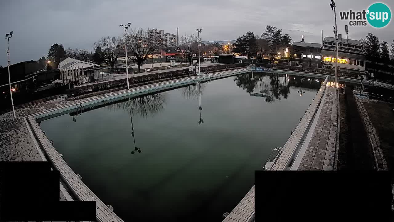 Web kamera Celje – Godišnji bazen za kupanje – glavni bazen