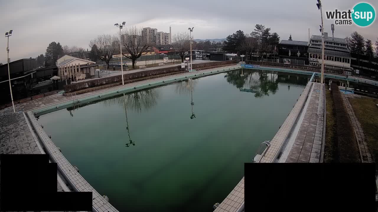 Web kamera Celje – Godišnji bazen za kupanje – glavni bazen