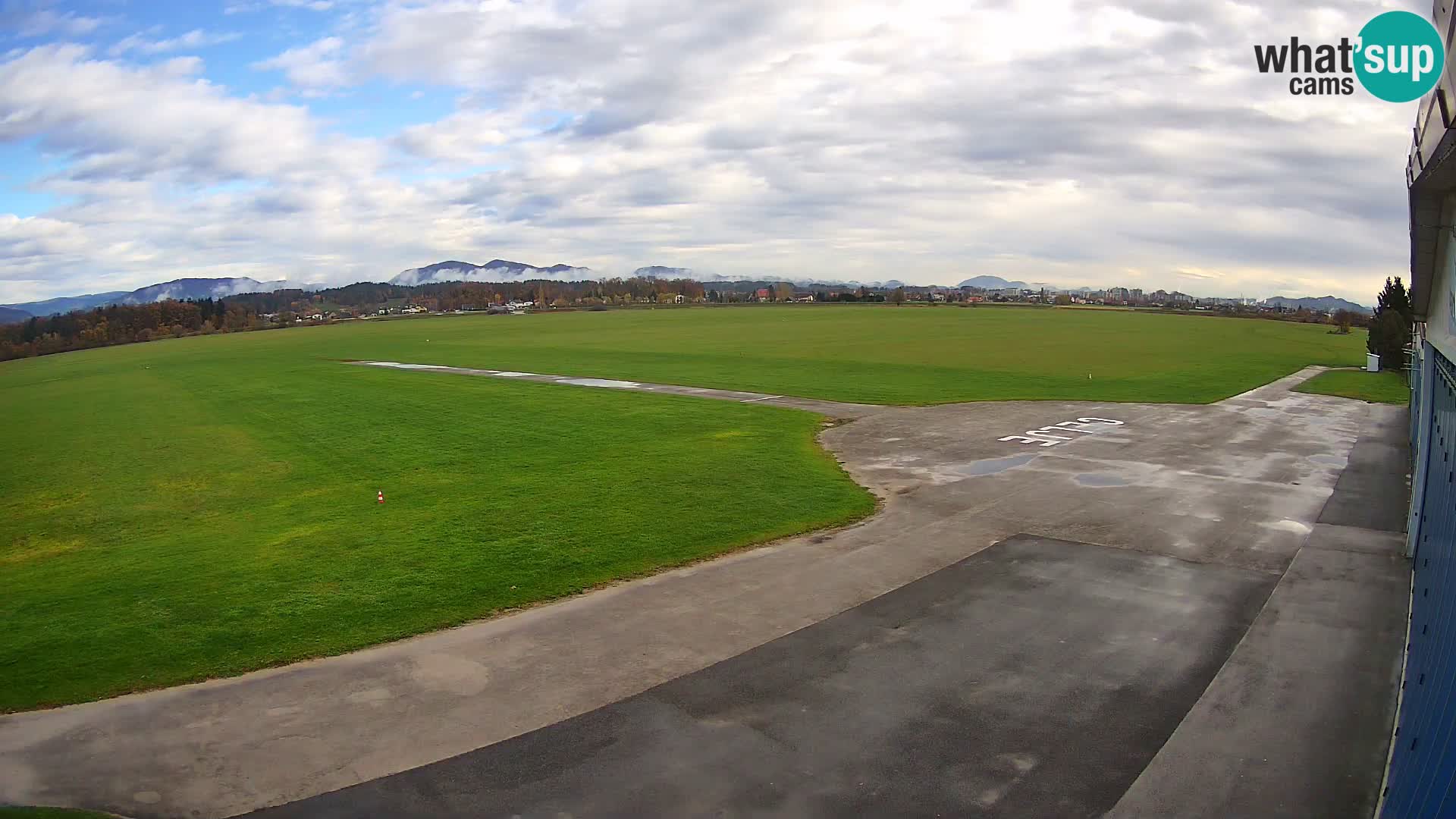 Web kamera Zračna luka Celje | LJCL | Slovenia