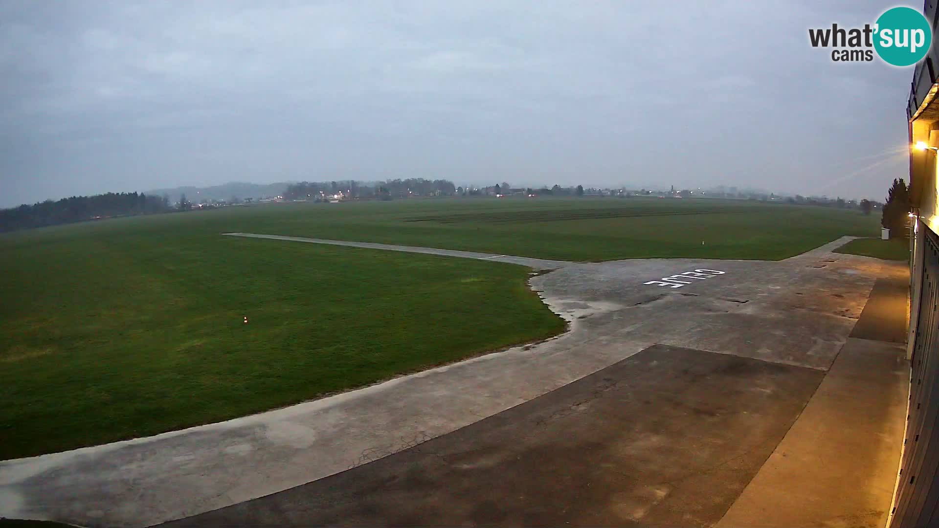 Web kamera Zračna luka Celje | LJCL | Slovenia