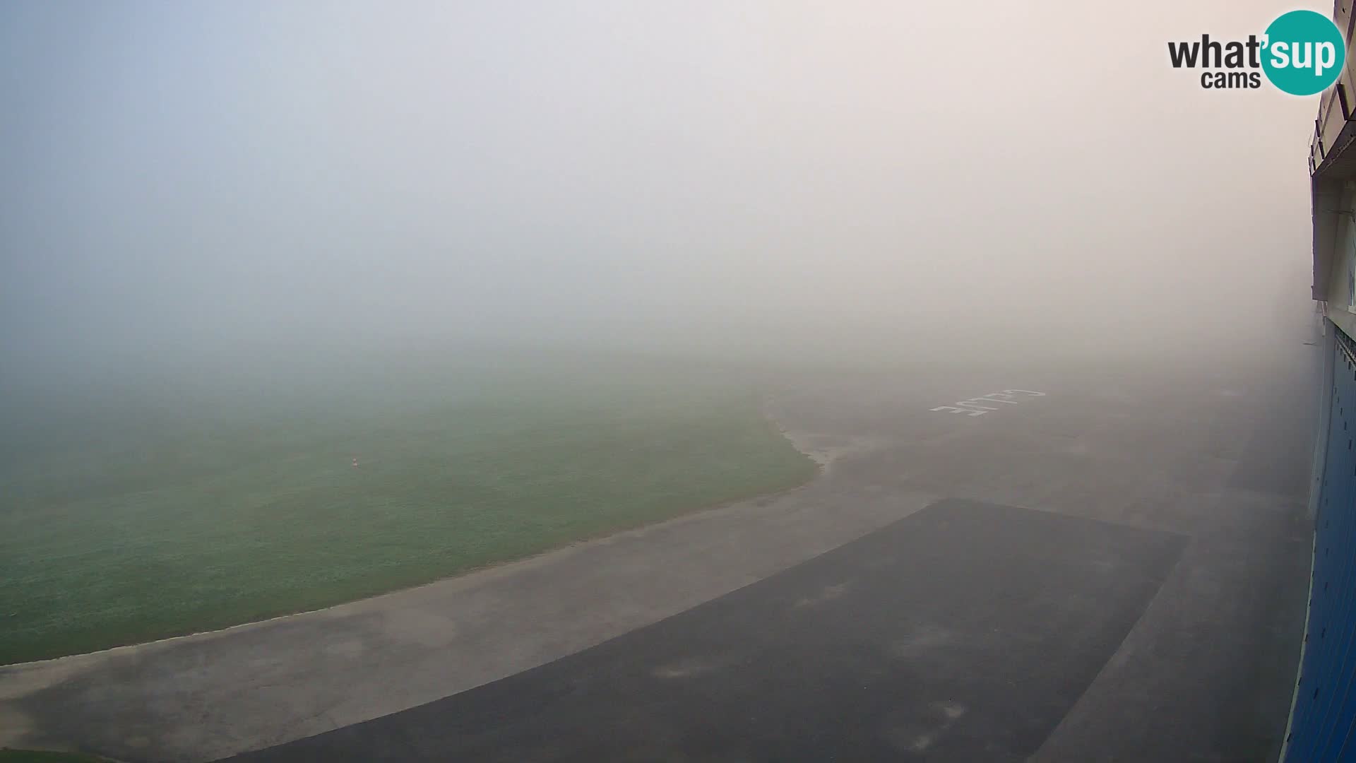 Web kamera Zračna luka Celje | LJCL | Slovenia