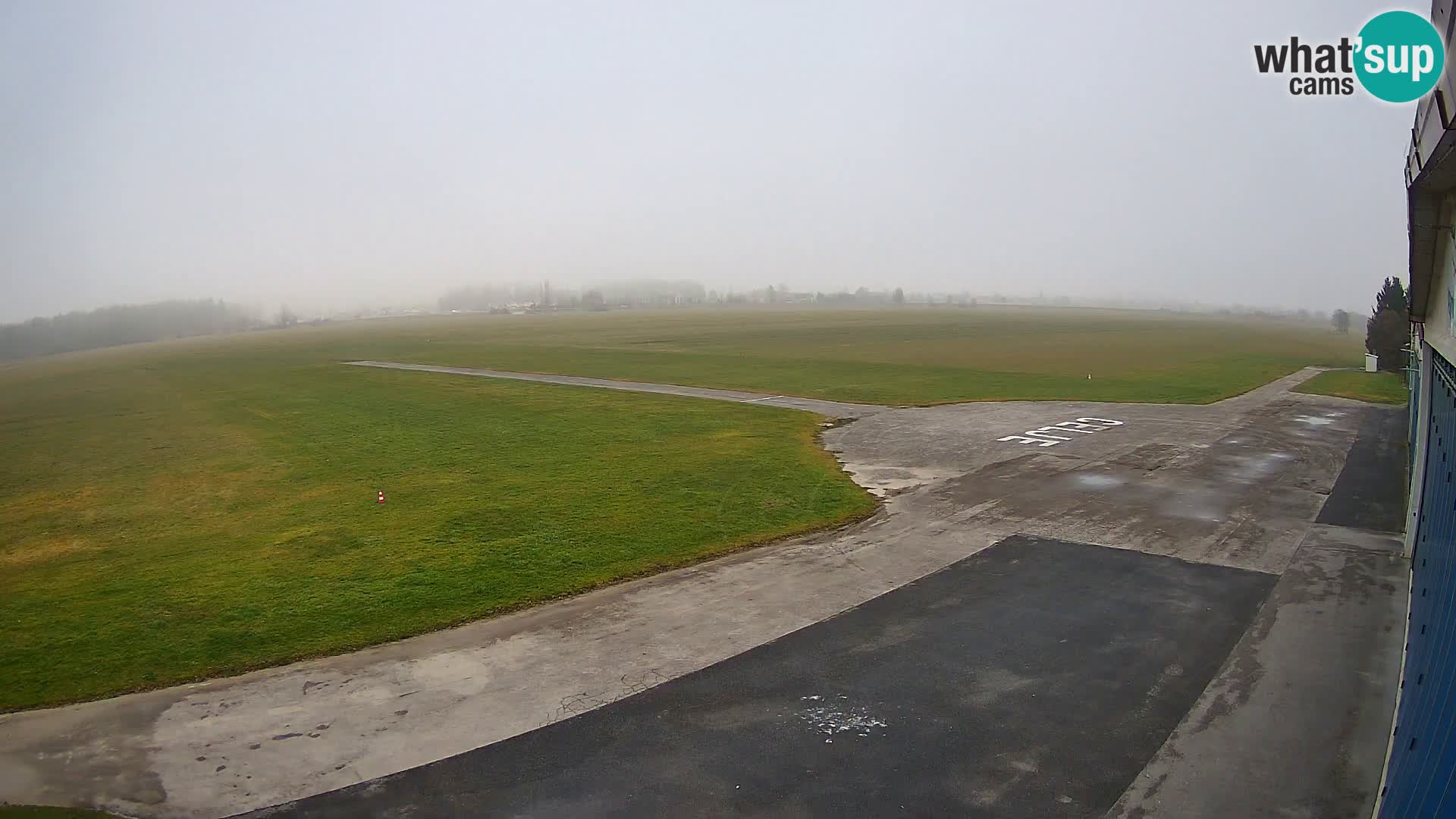 Web kamera Zračna luka Celje | LJCL | Slovenia