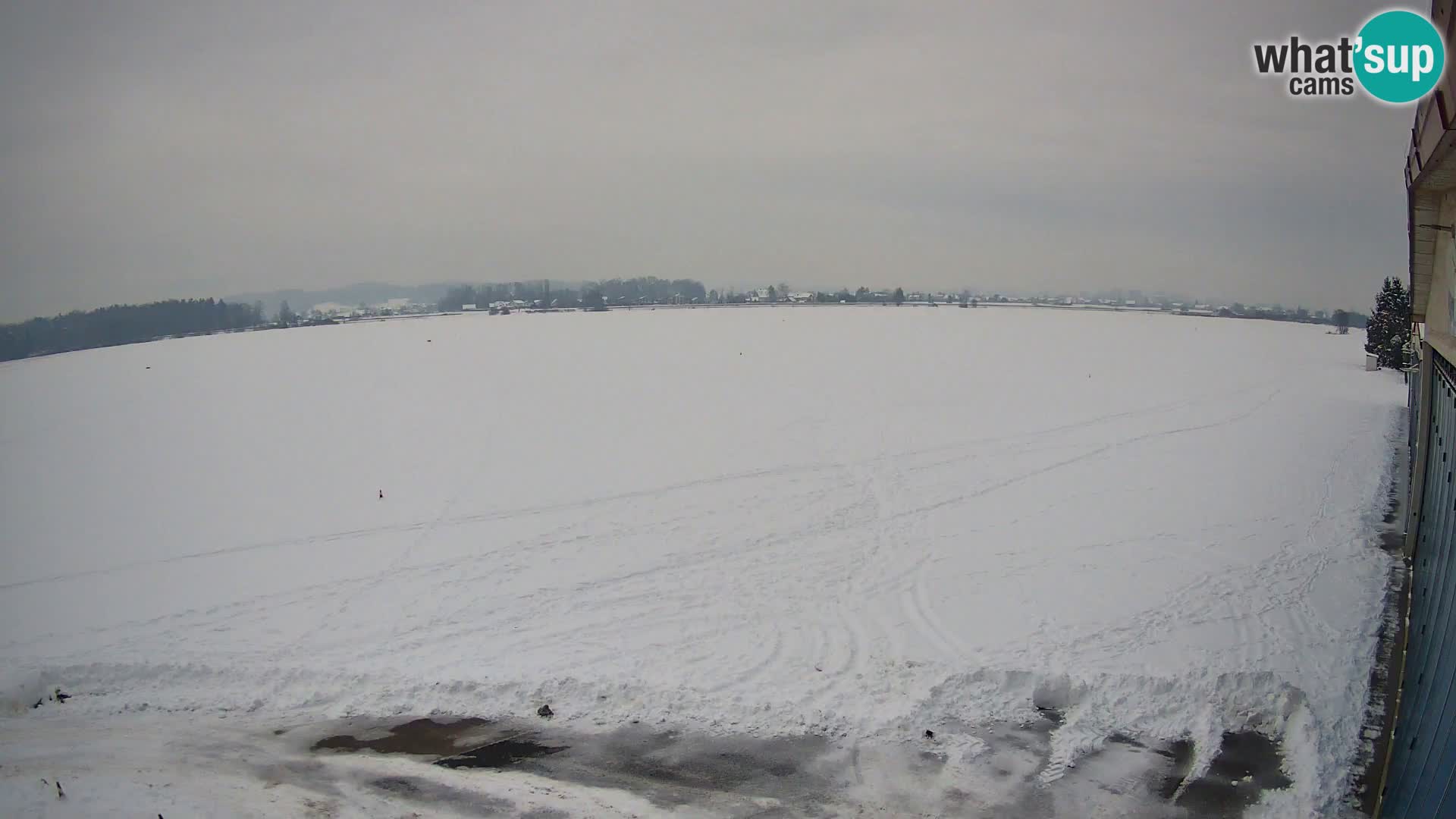 Web kamera Zračna luka Celje | LJCL | Slovenia