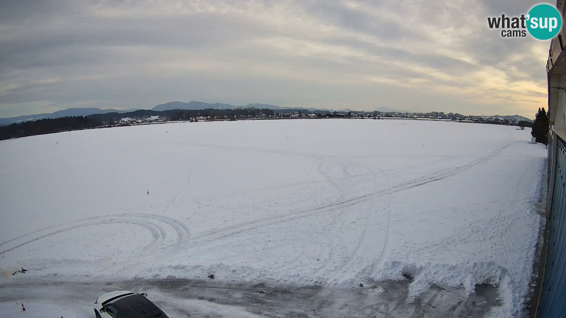 Web kamera Zračna luka Celje | LJCL | Slovenia