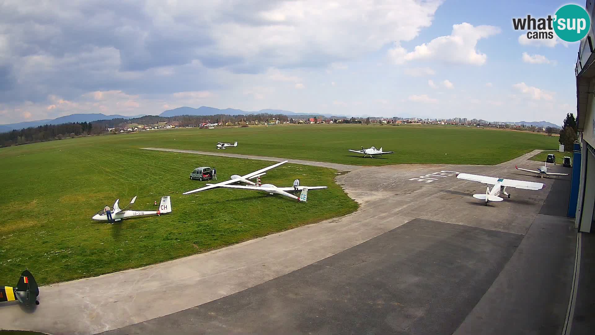 Web kamera Zračna luka Celje | LJCL | Slovenia