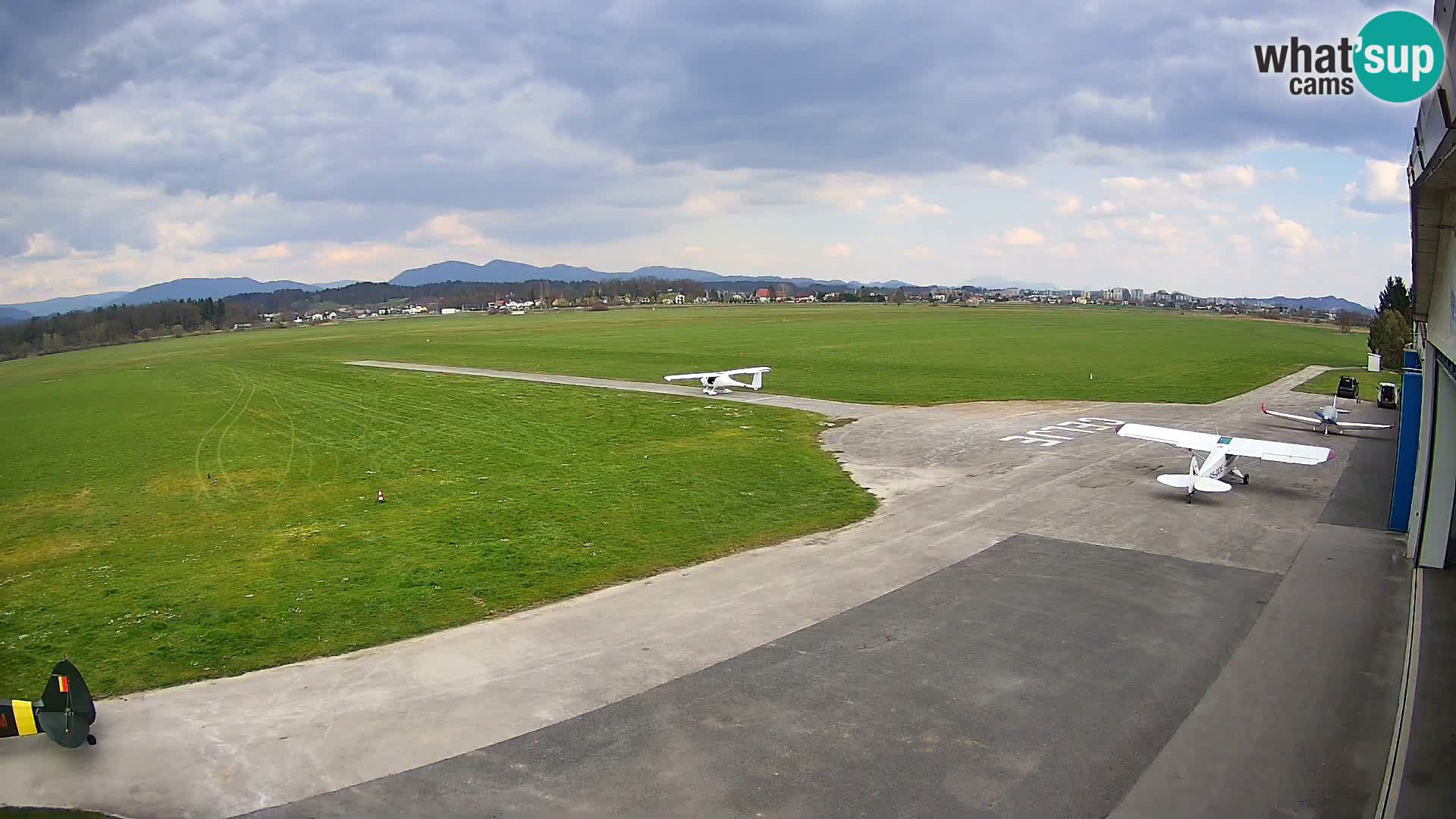 Web kamera Zračna luka Celje | LJCL | Slovenia