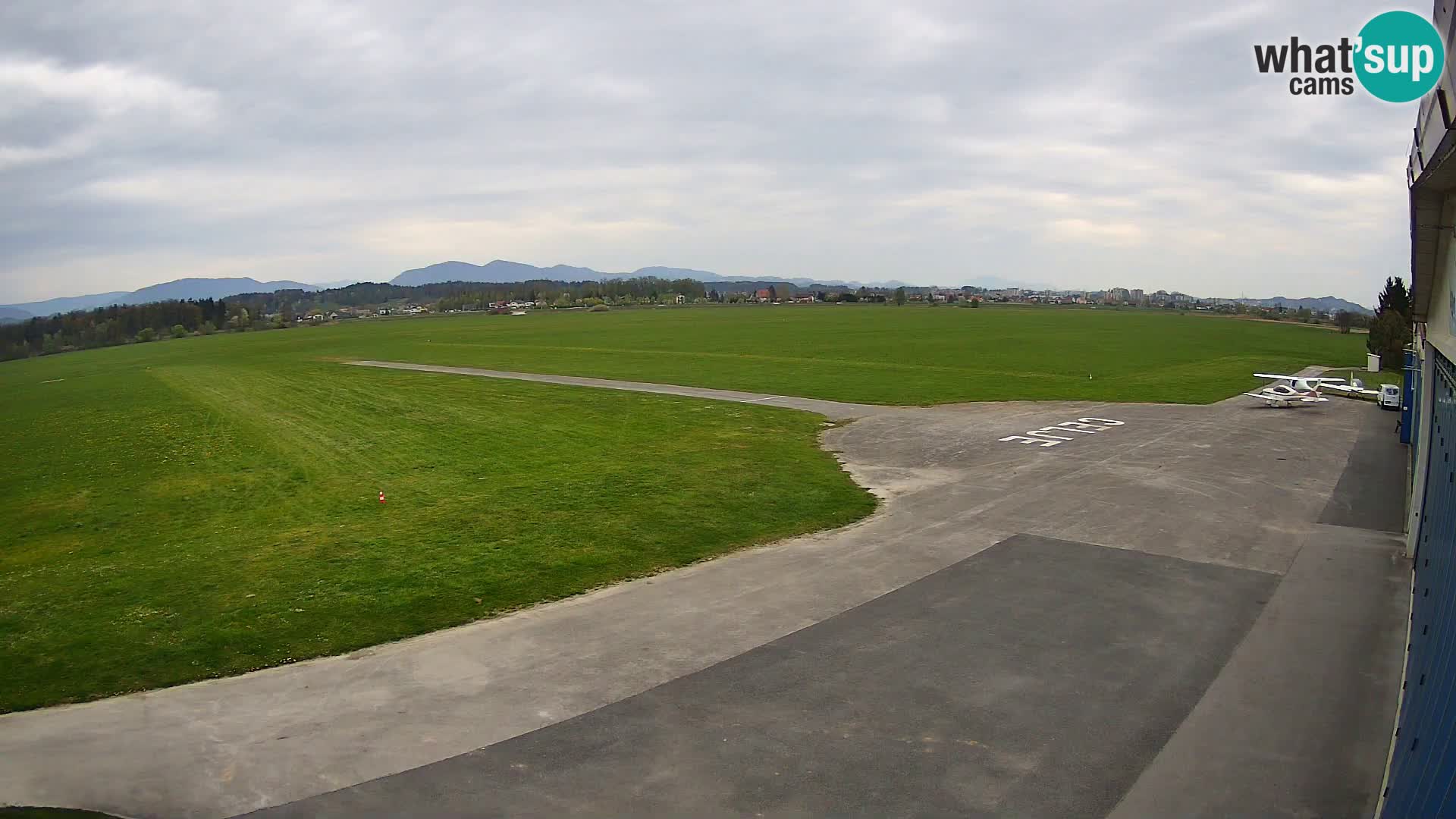 Web kamera Zračna luka Celje | LJCL | Slovenia