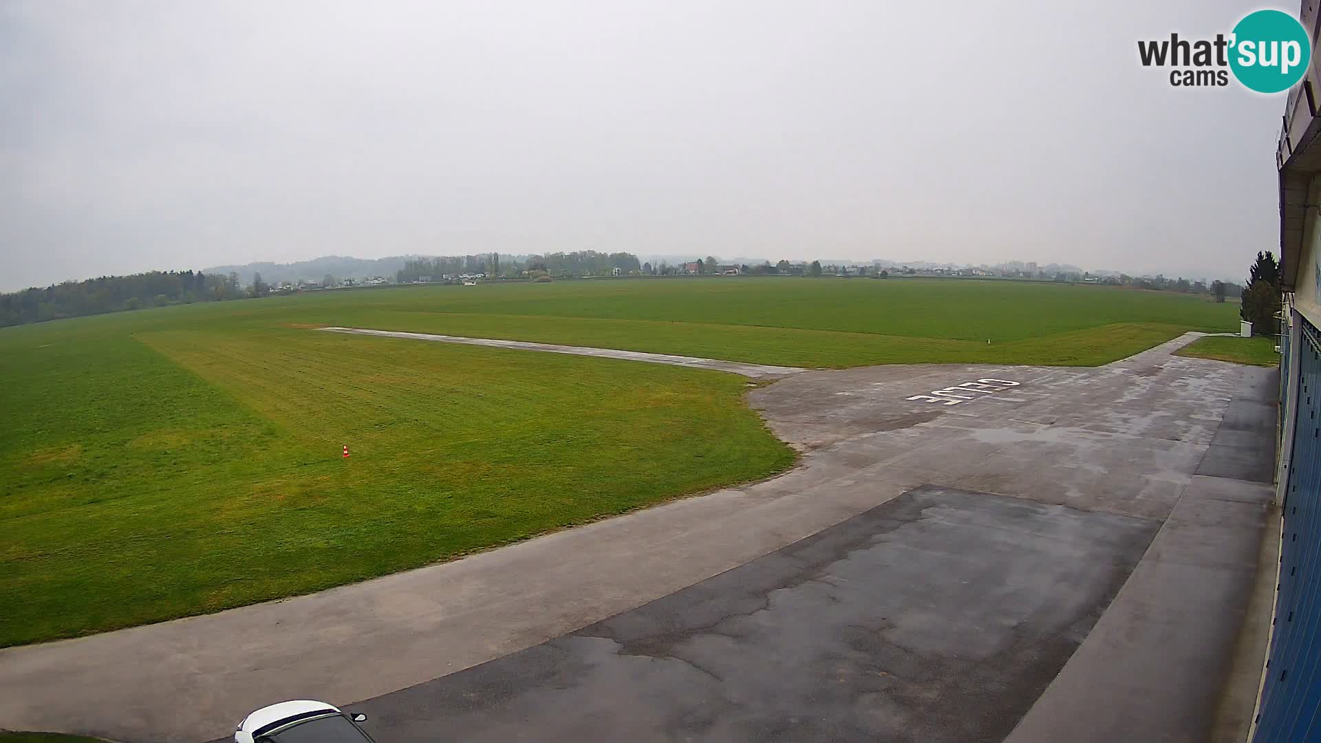 Web kamera Zračna luka Celje | LJCL | Slovenia