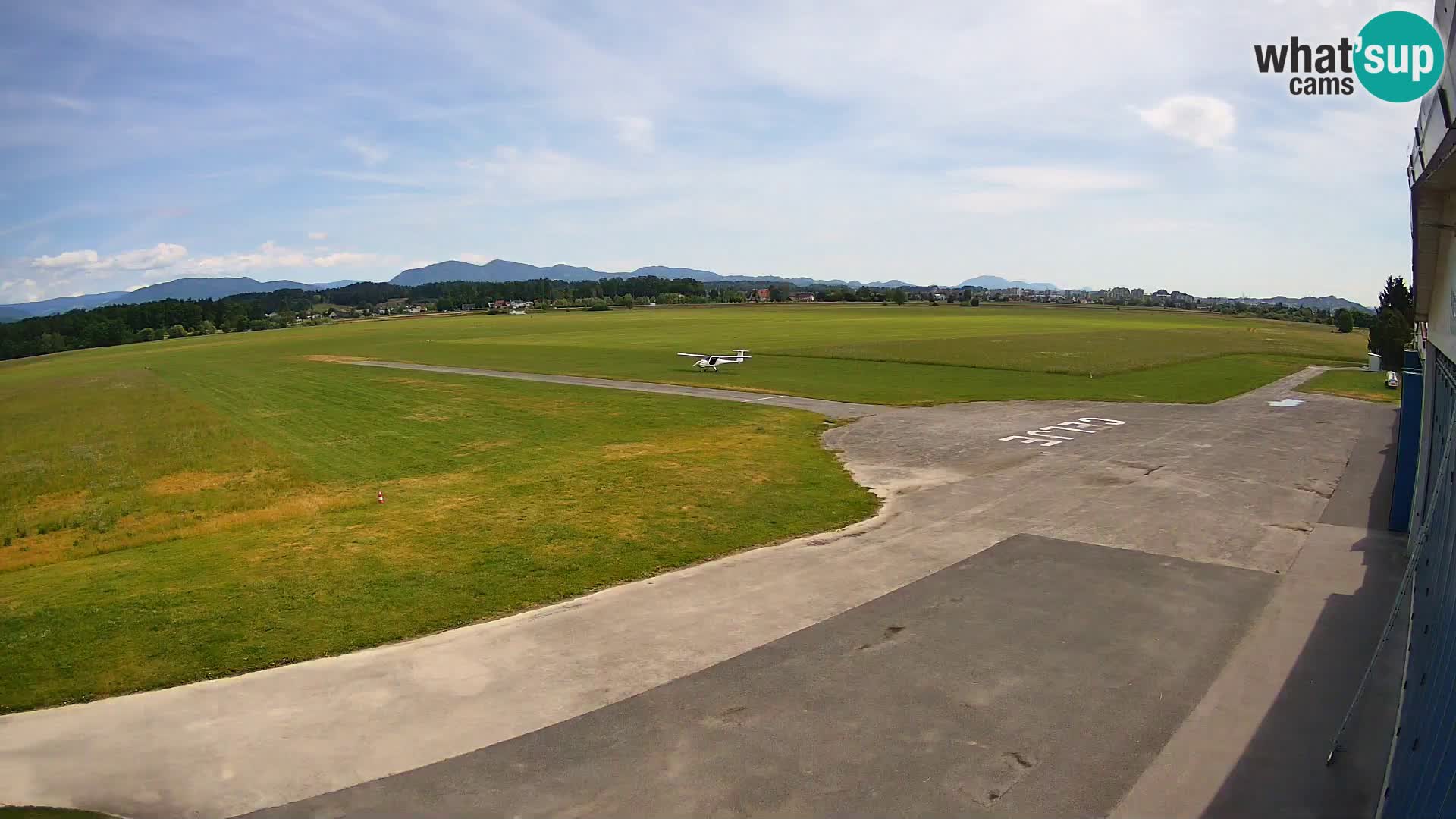 Web kamera Zračna luka Celje | LJCL | Slovenia