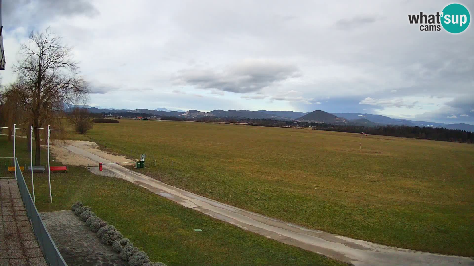 Celje Airfield livecam | LJCL | Slovenia