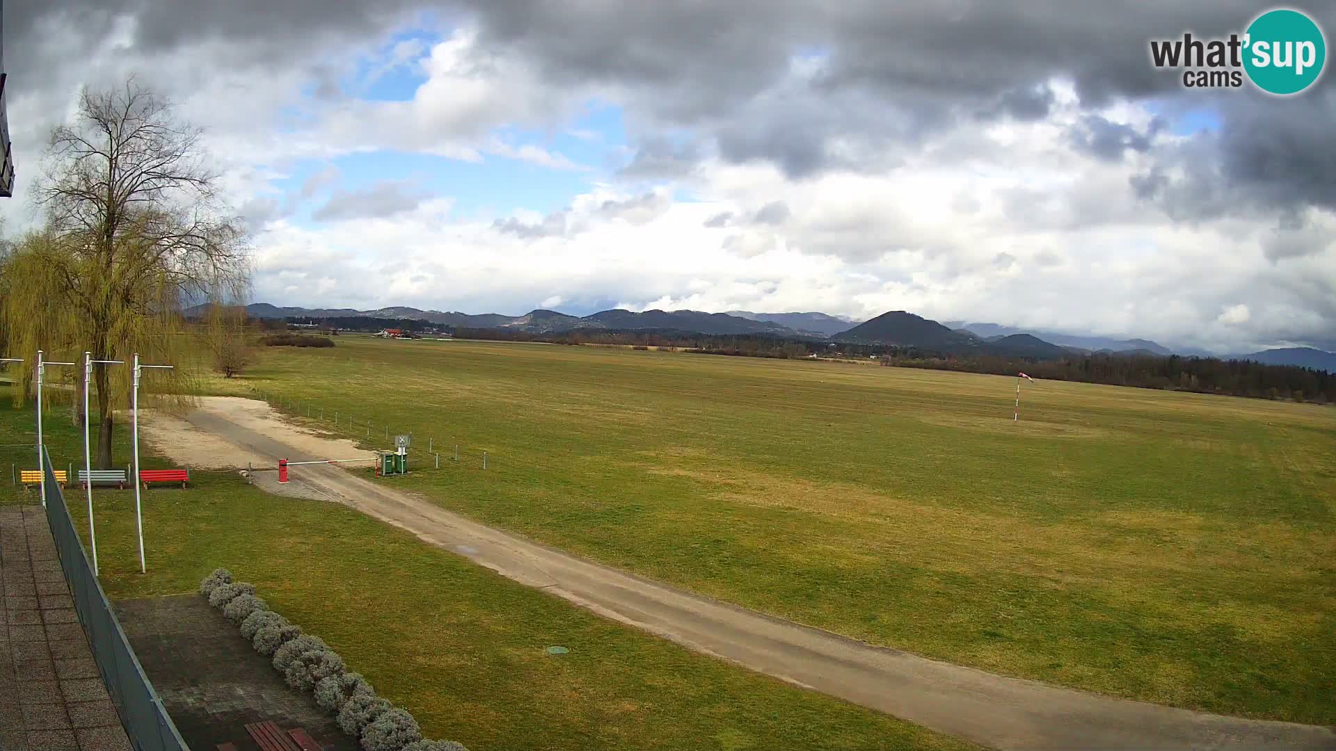 Celje Airfield livecam | LJCL | Slovenia