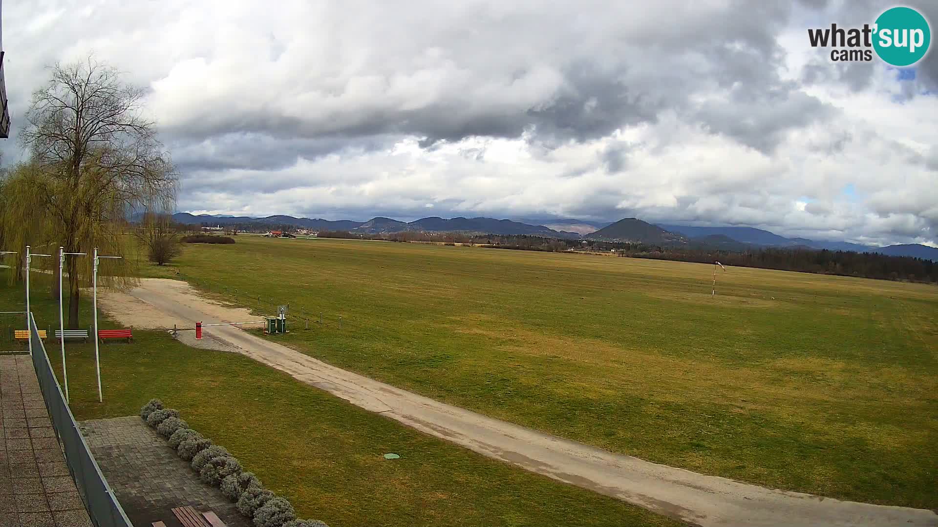 Celje Airfield livecam | LJCL | Slovenia