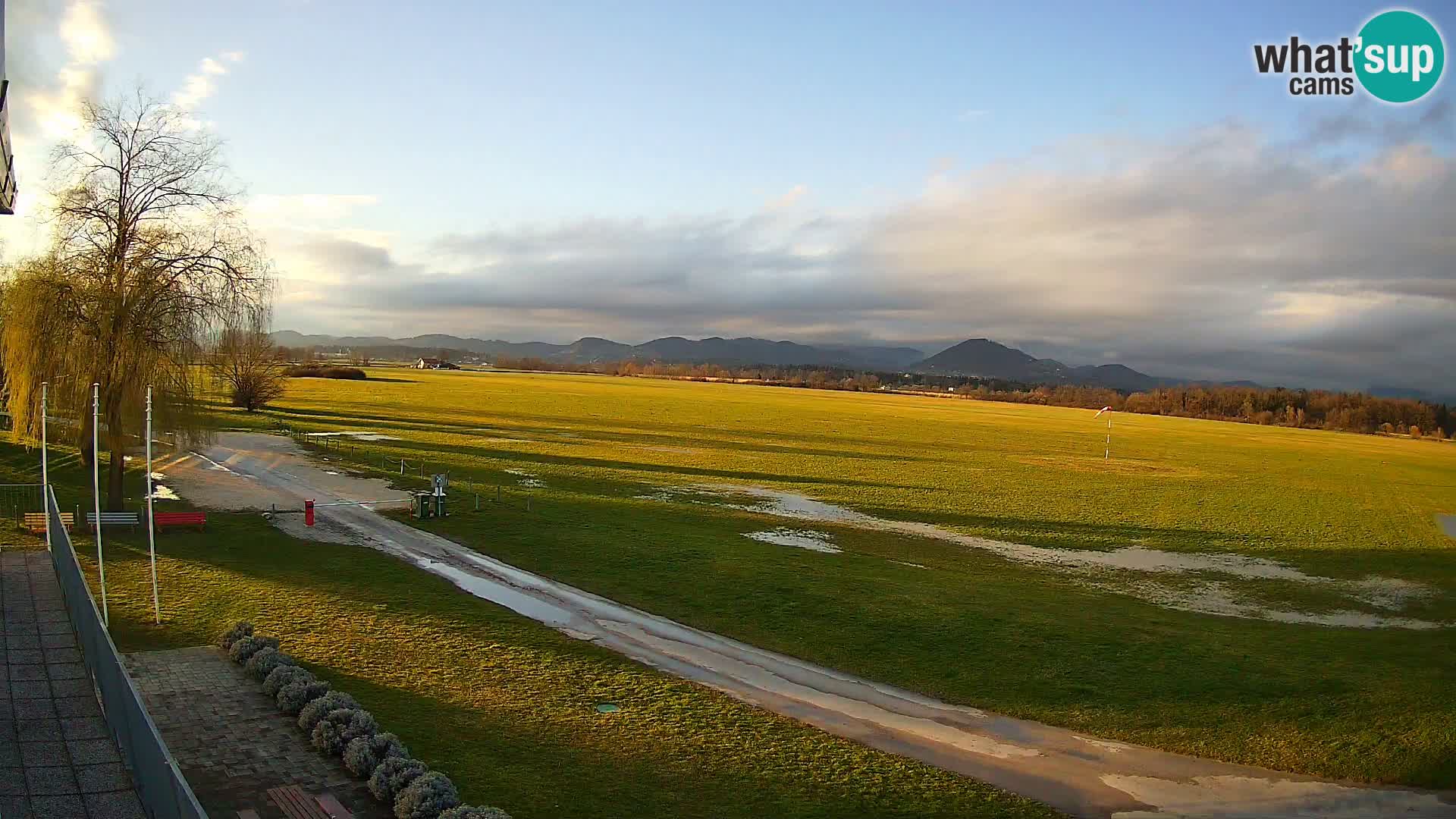 Celje Airfield livecam | LJCL | Slovenia