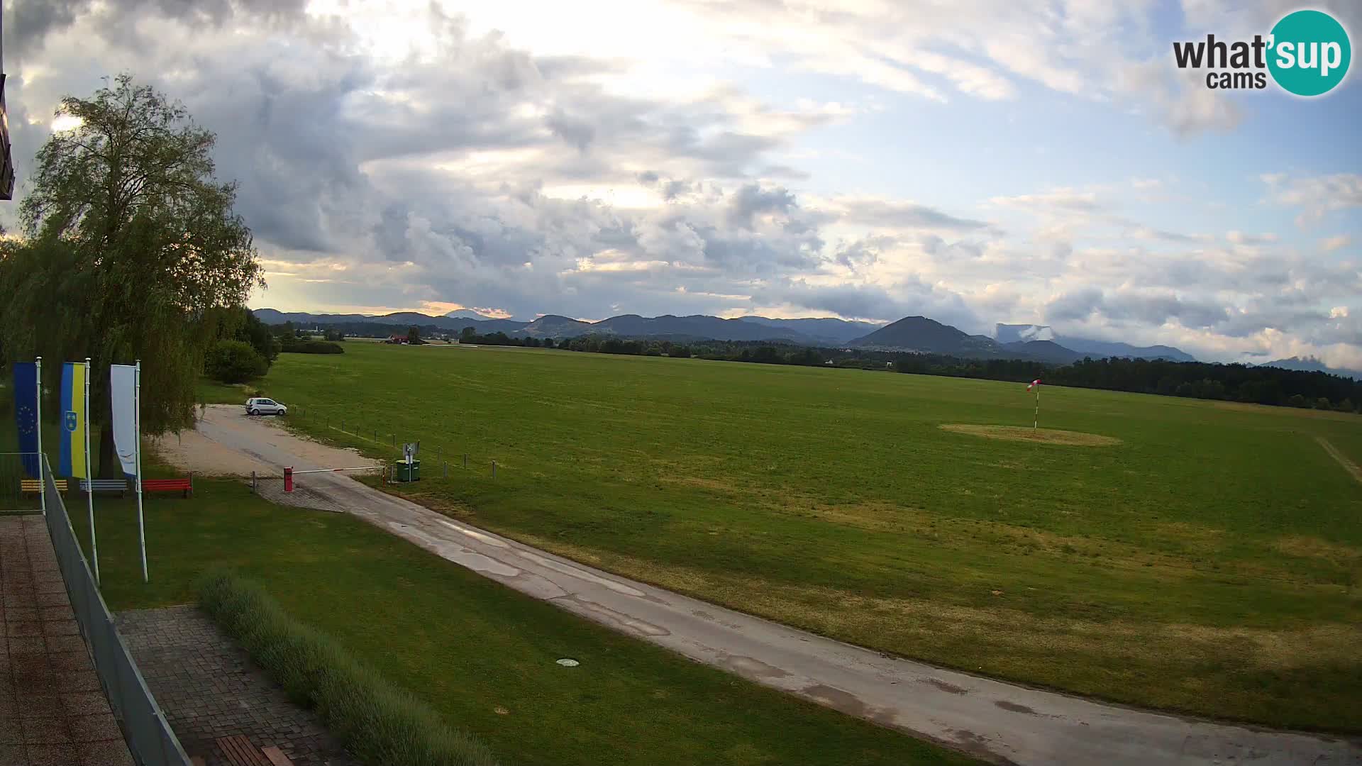 Spletna kamera Aeroklub Celje | LJCL