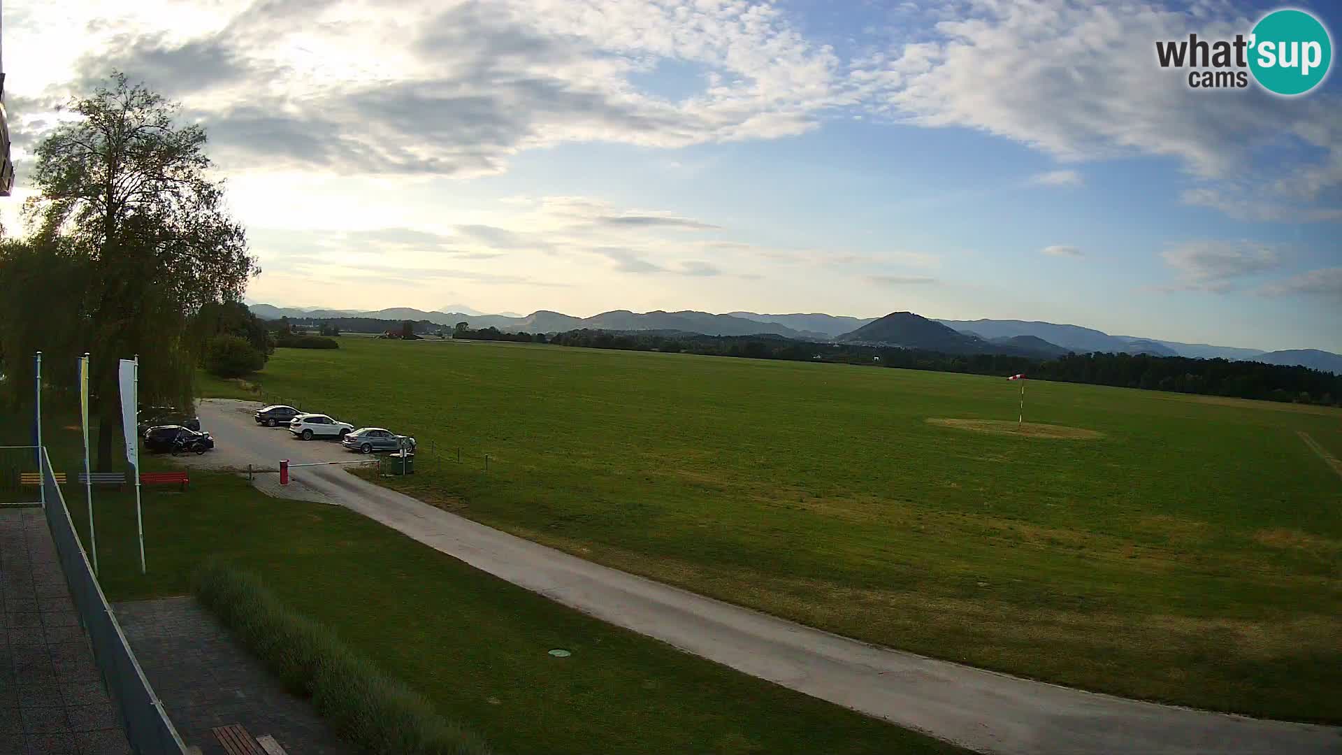 Spletna kamera Aeroklub Celje | LJCL