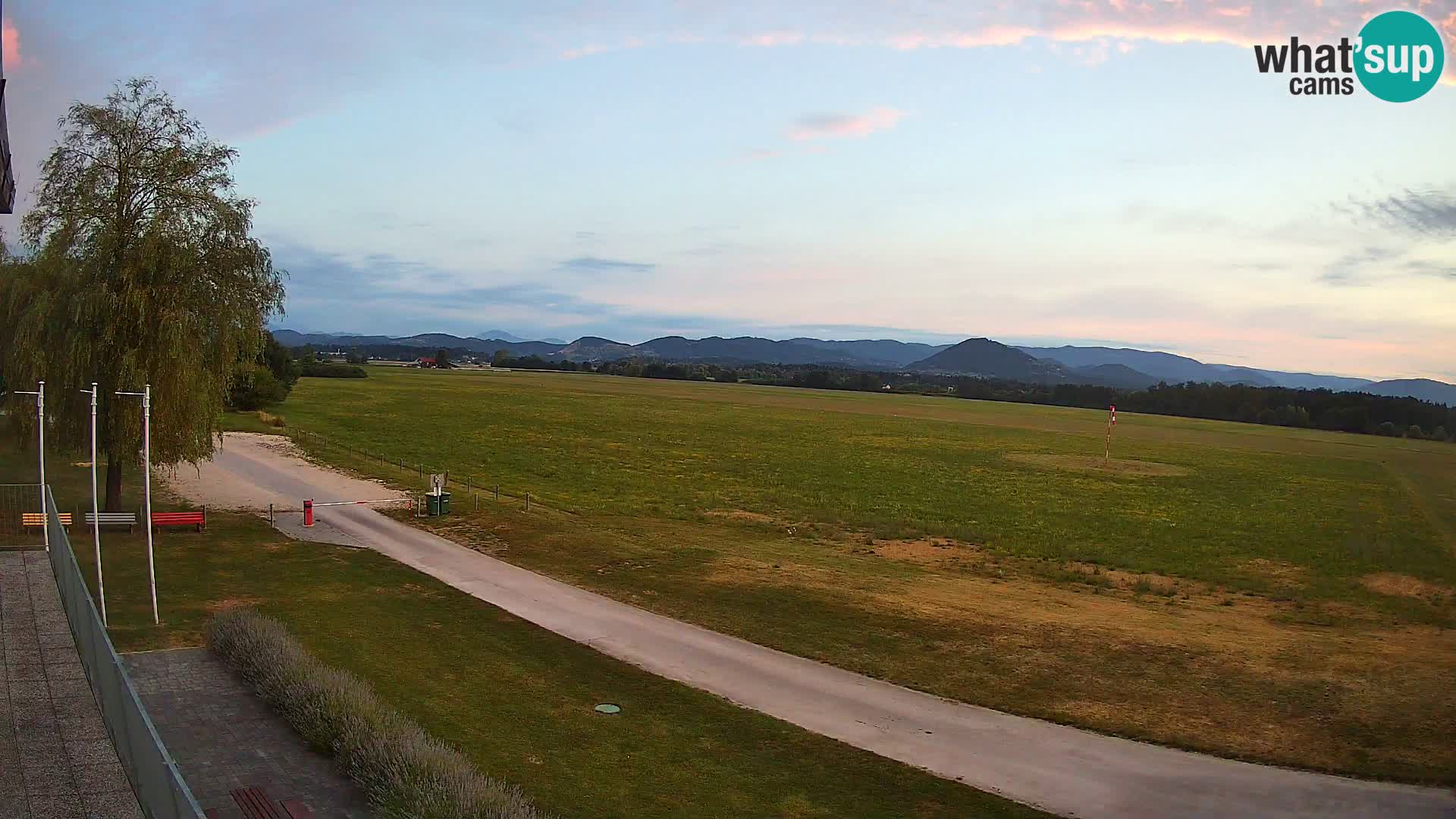 Spletna kamera Aeroklub Celje | LJCL