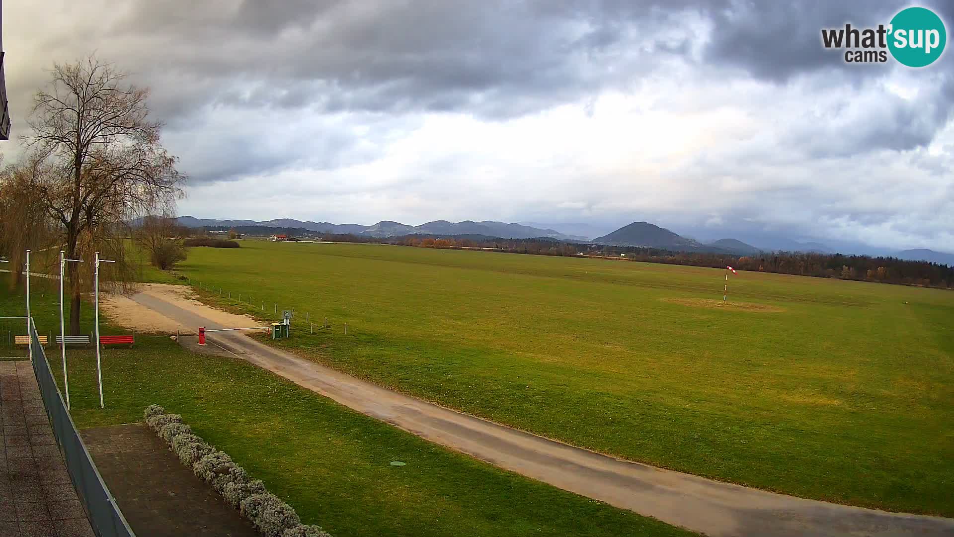 Spletna kamera Aeroklub Celje | LJCL