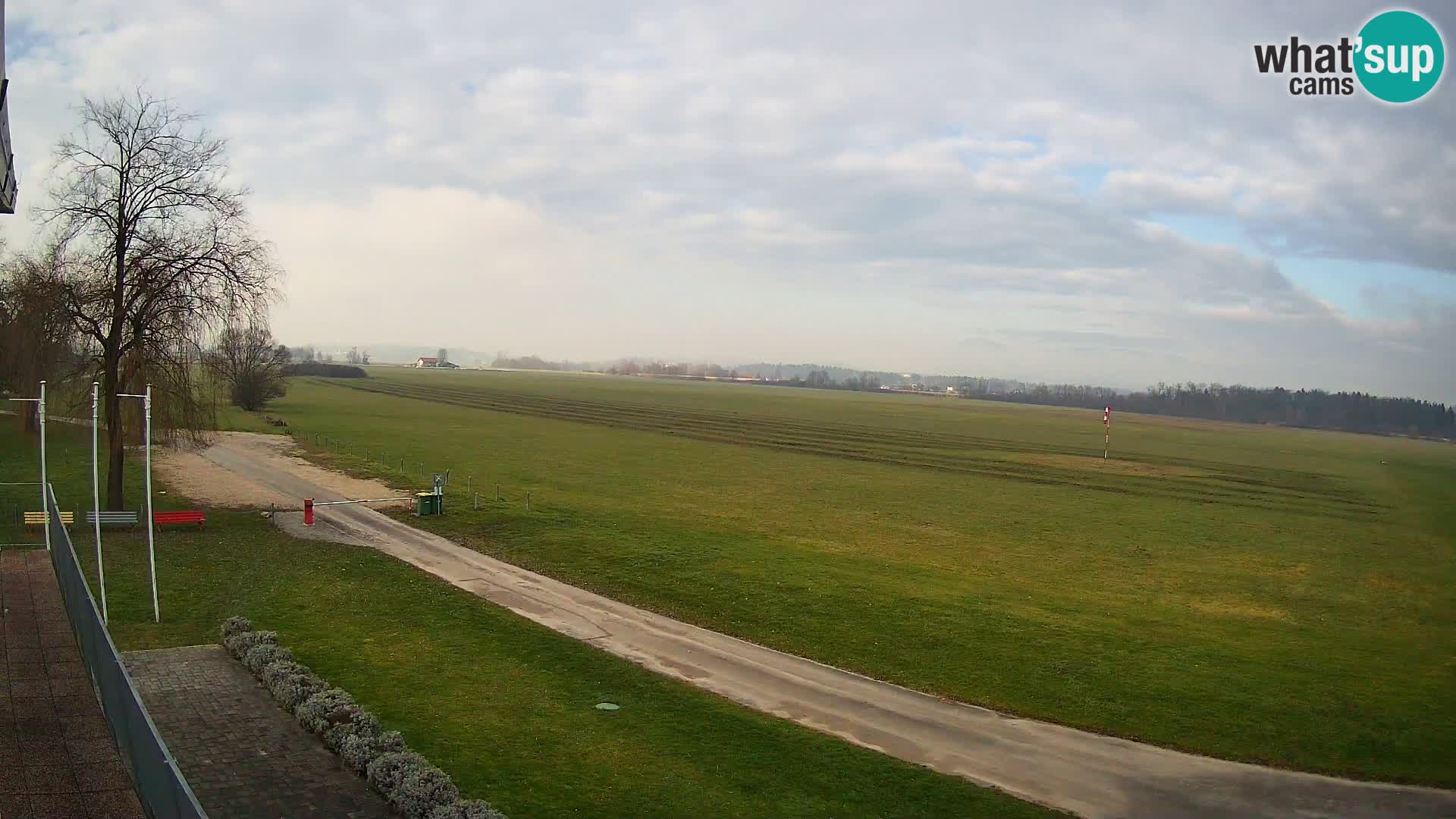 Spletna kamera Aeroklub Celje | LJCL