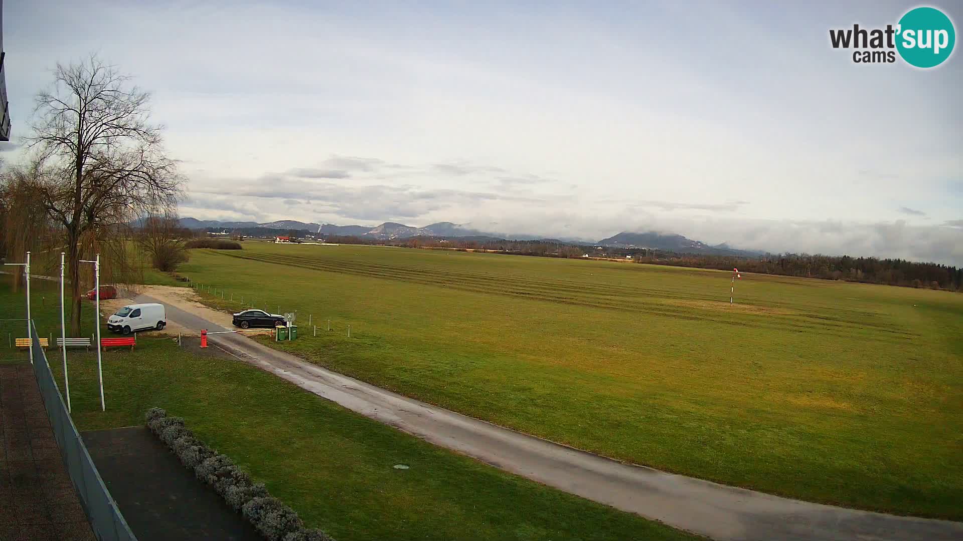 Spletna kamera Aeroklub Celje | LJCL