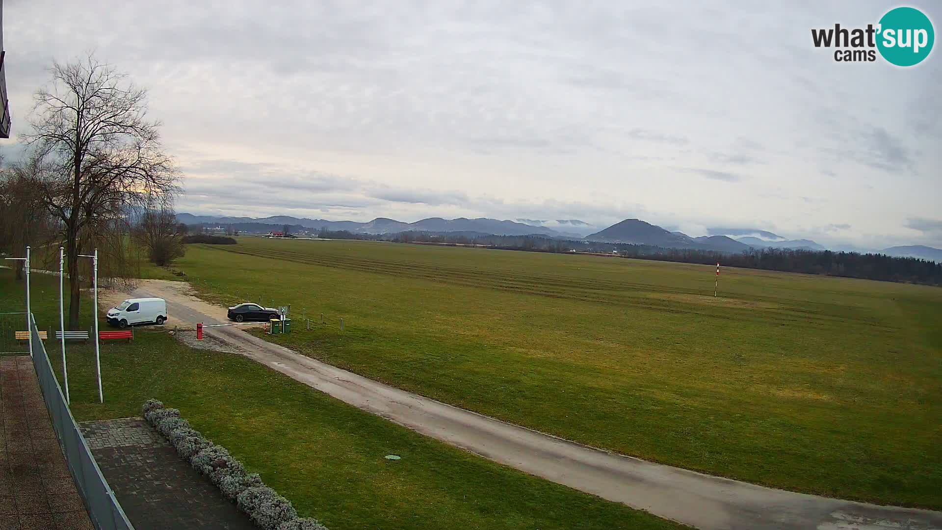 Spletna kamera Aeroklub Celje | LJCL