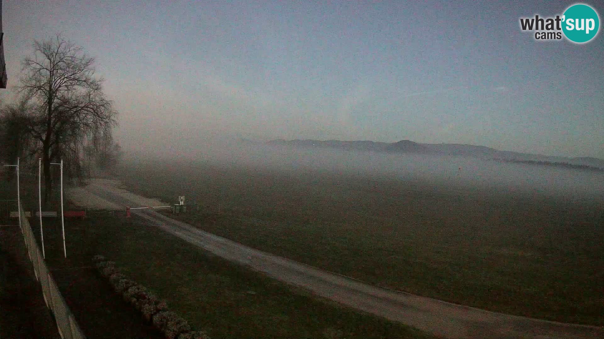 Spletna kamera Aeroklub Celje | LJCL