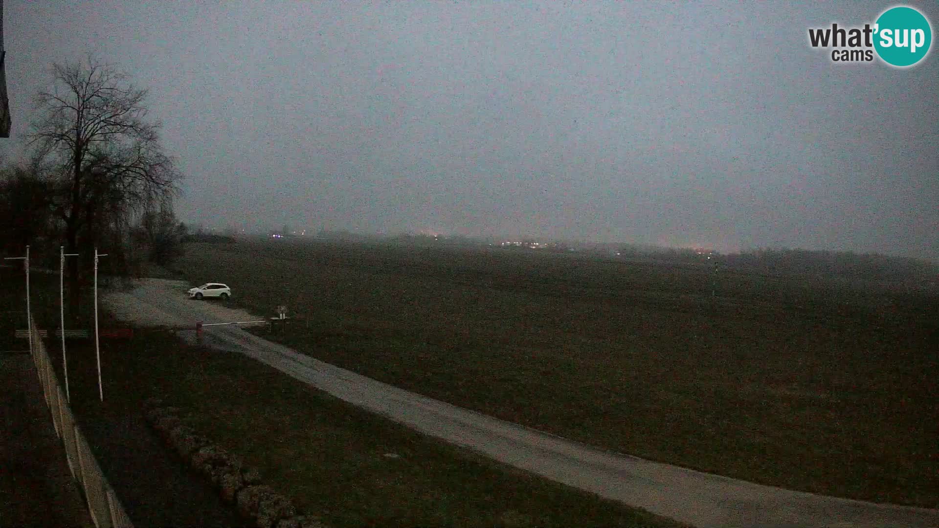 Spletna kamera Aeroklub Celje | LJCL