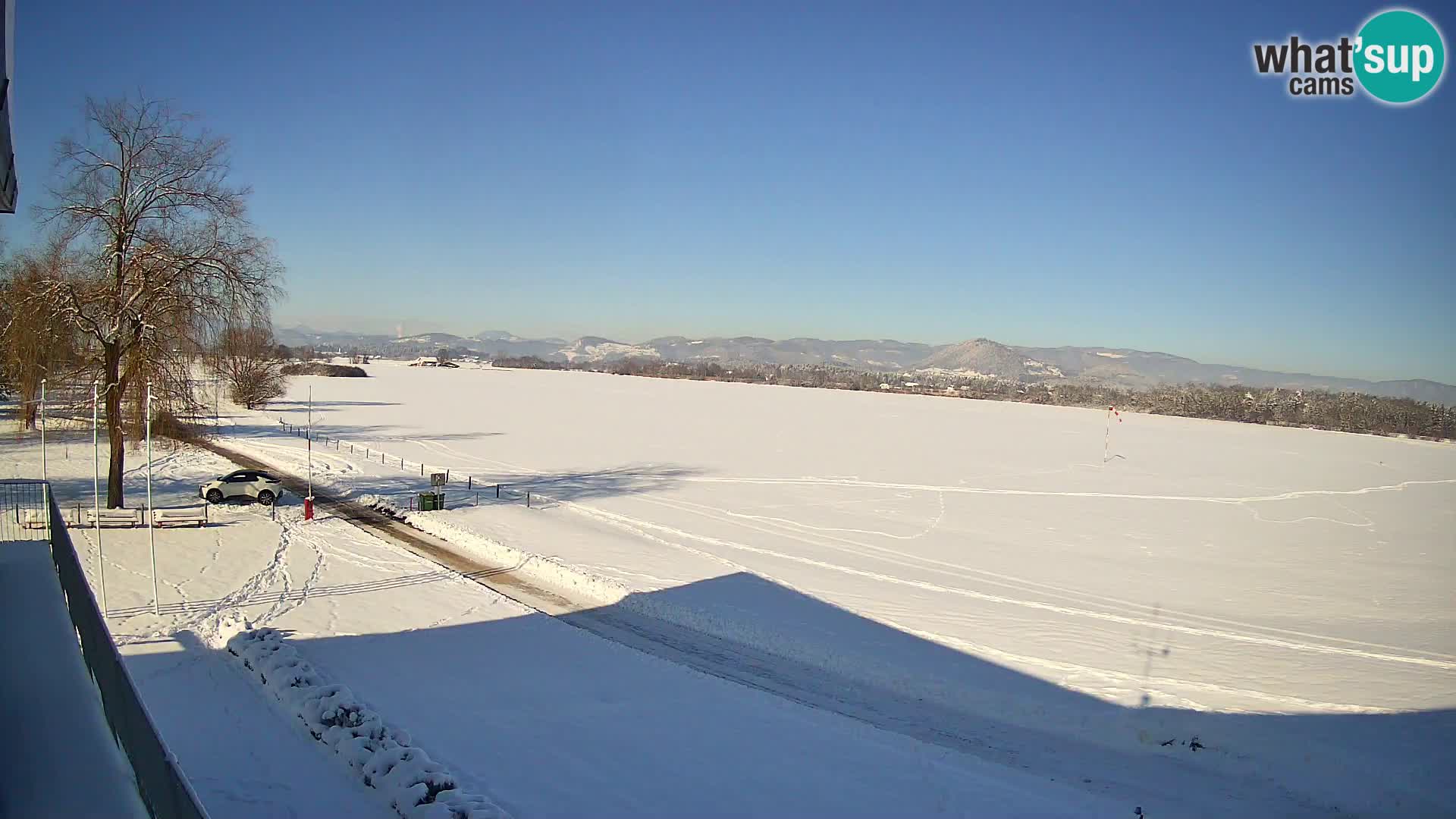 Spletna kamera Aeroklub Celje | LJCL