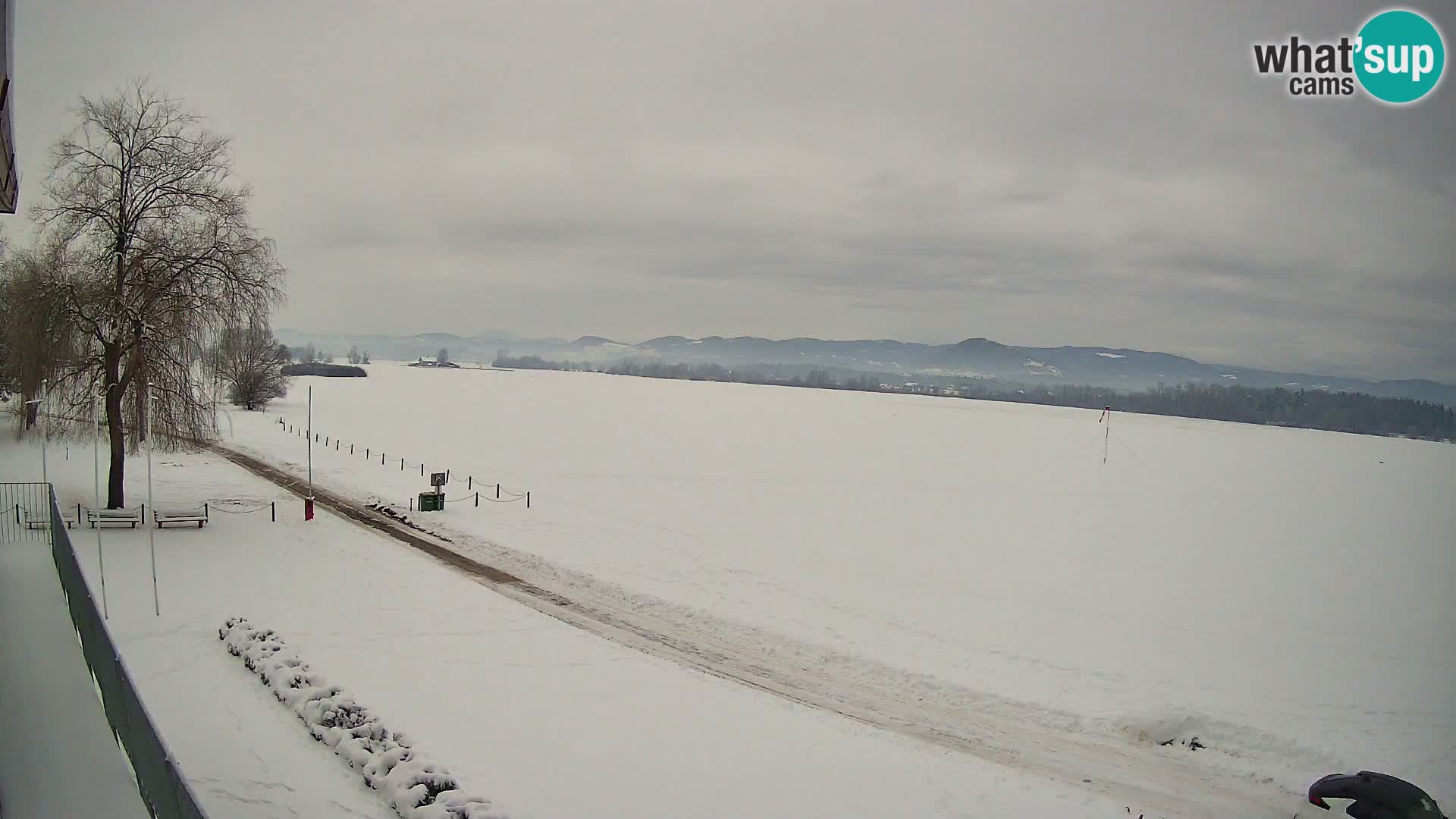 Spletna kamera Aeroklub Celje | LJCL
