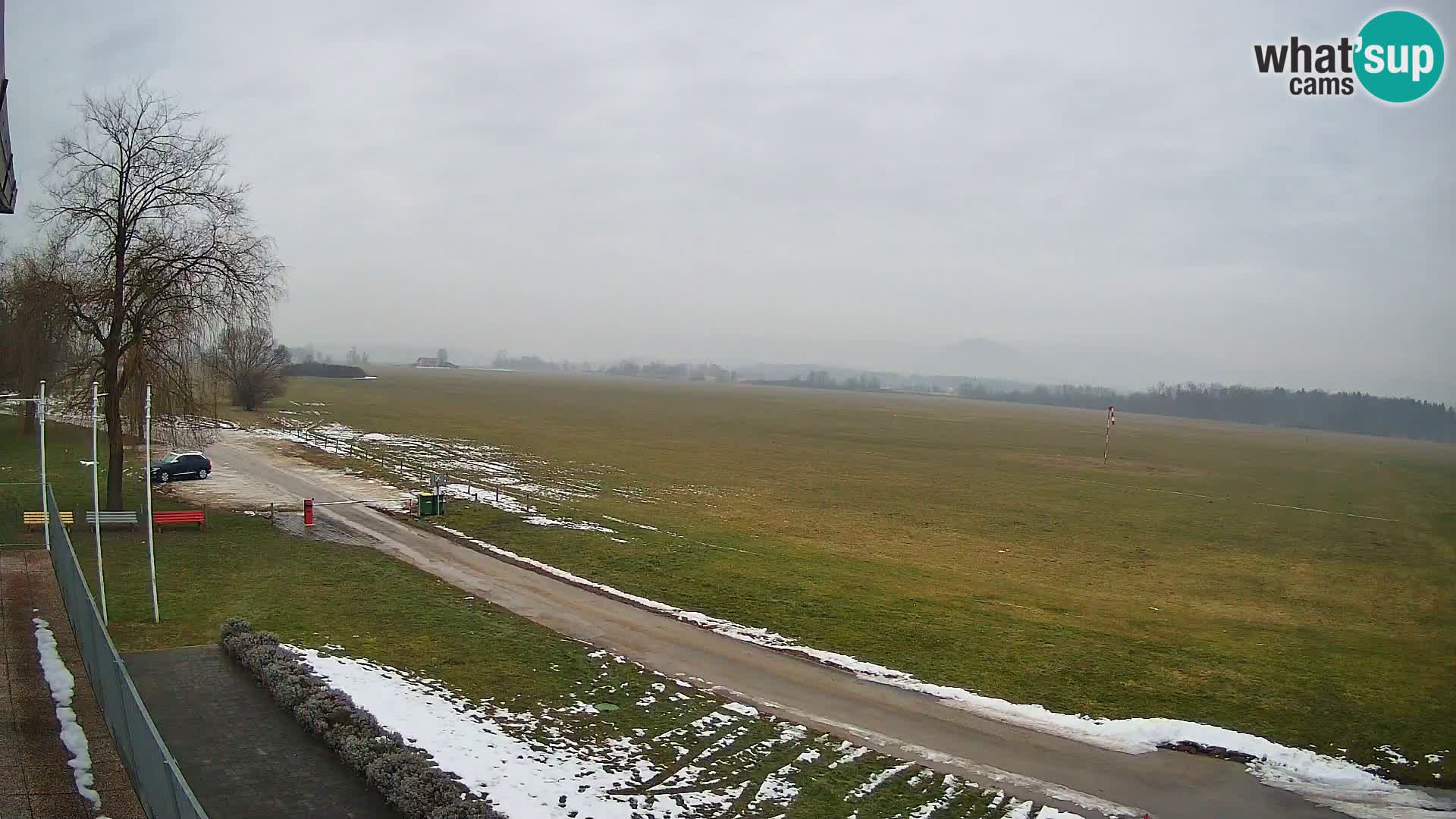 Spletna kamera Aeroklub Celje | LJCL