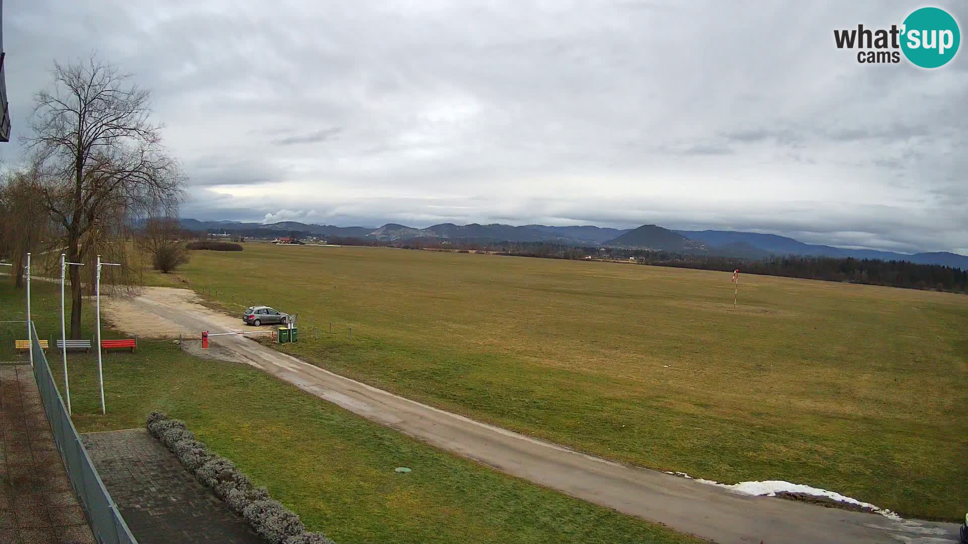 Spletna kamera Aeroklub Celje | LJCL