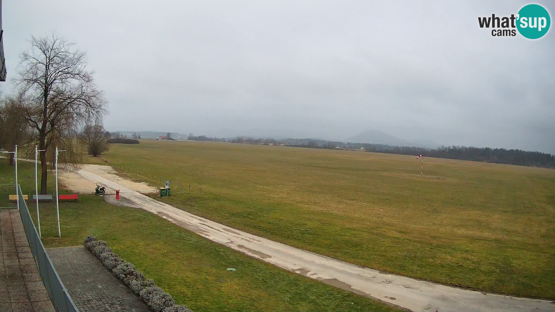 Spletna kamera Aeroklub Celje | LJCL