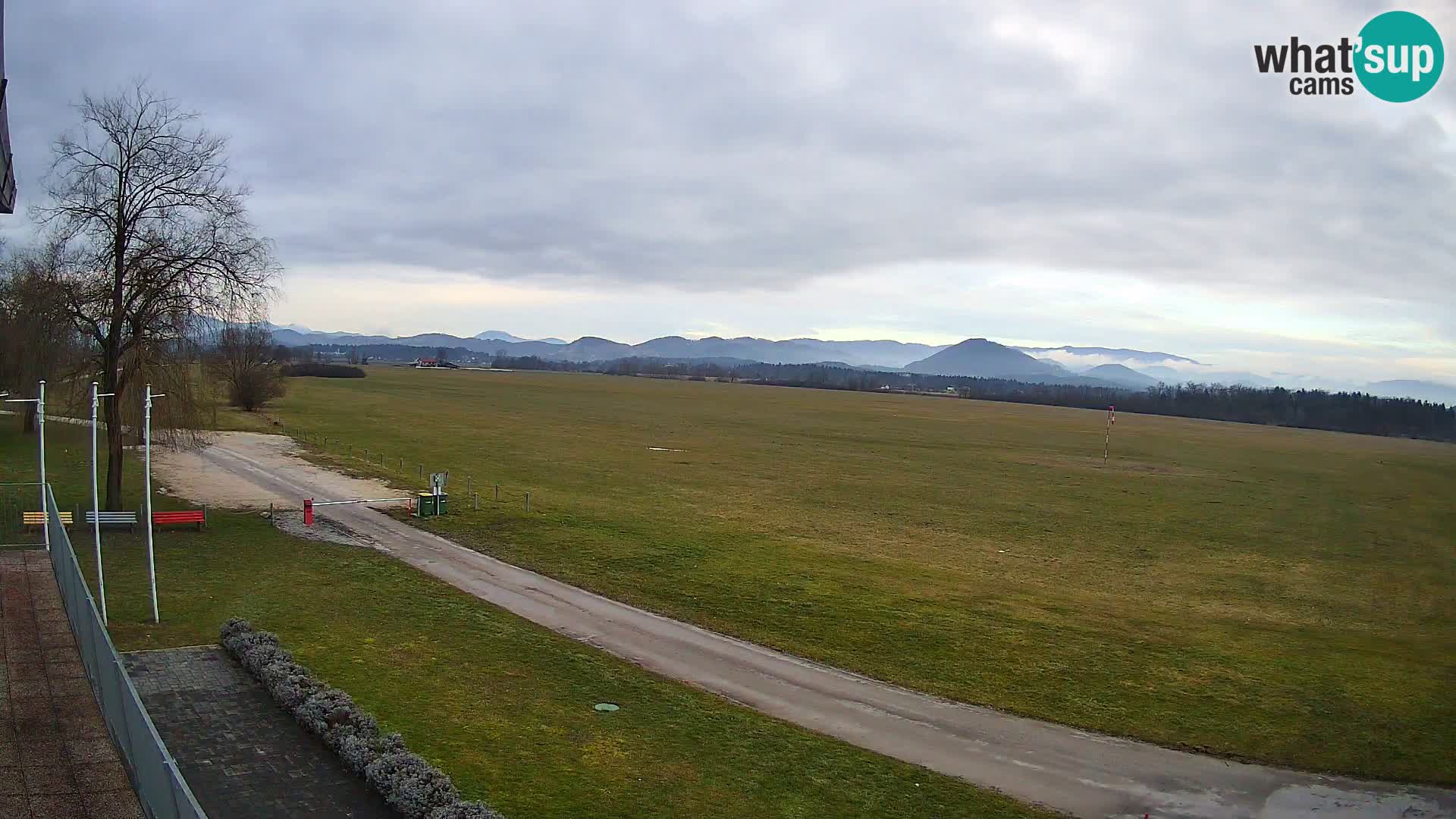 Spletna kamera Aeroklub Celje | LJCL