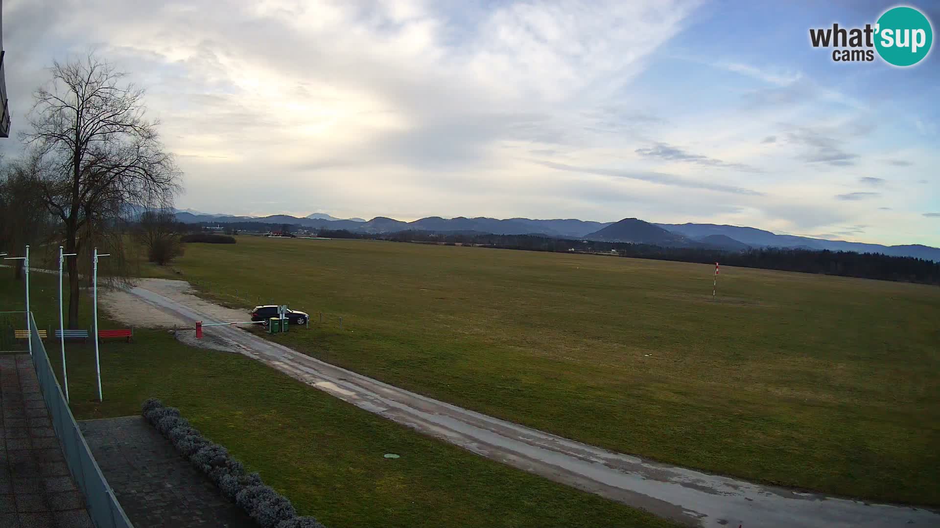 Spletna kamera Aeroklub Celje | LJCL