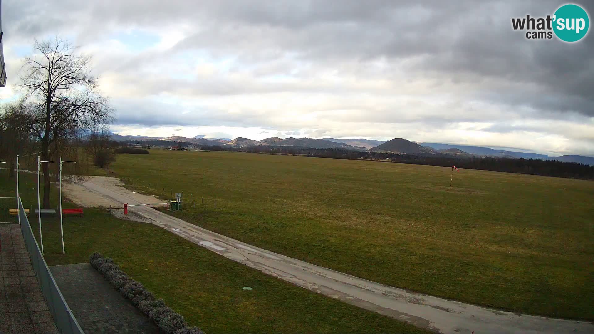 Spletna kamera Aeroklub Celje | LJCL