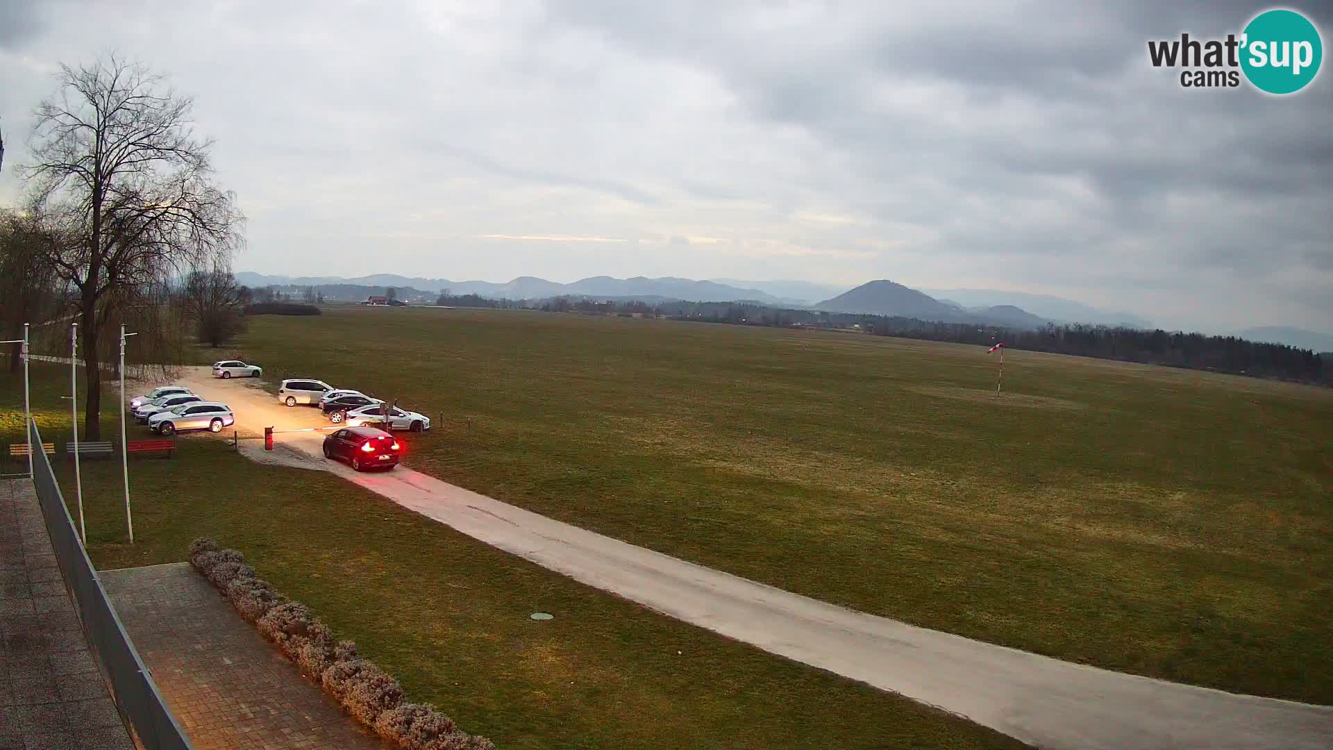 Spletna kamera Aeroklub Celje | LJCL