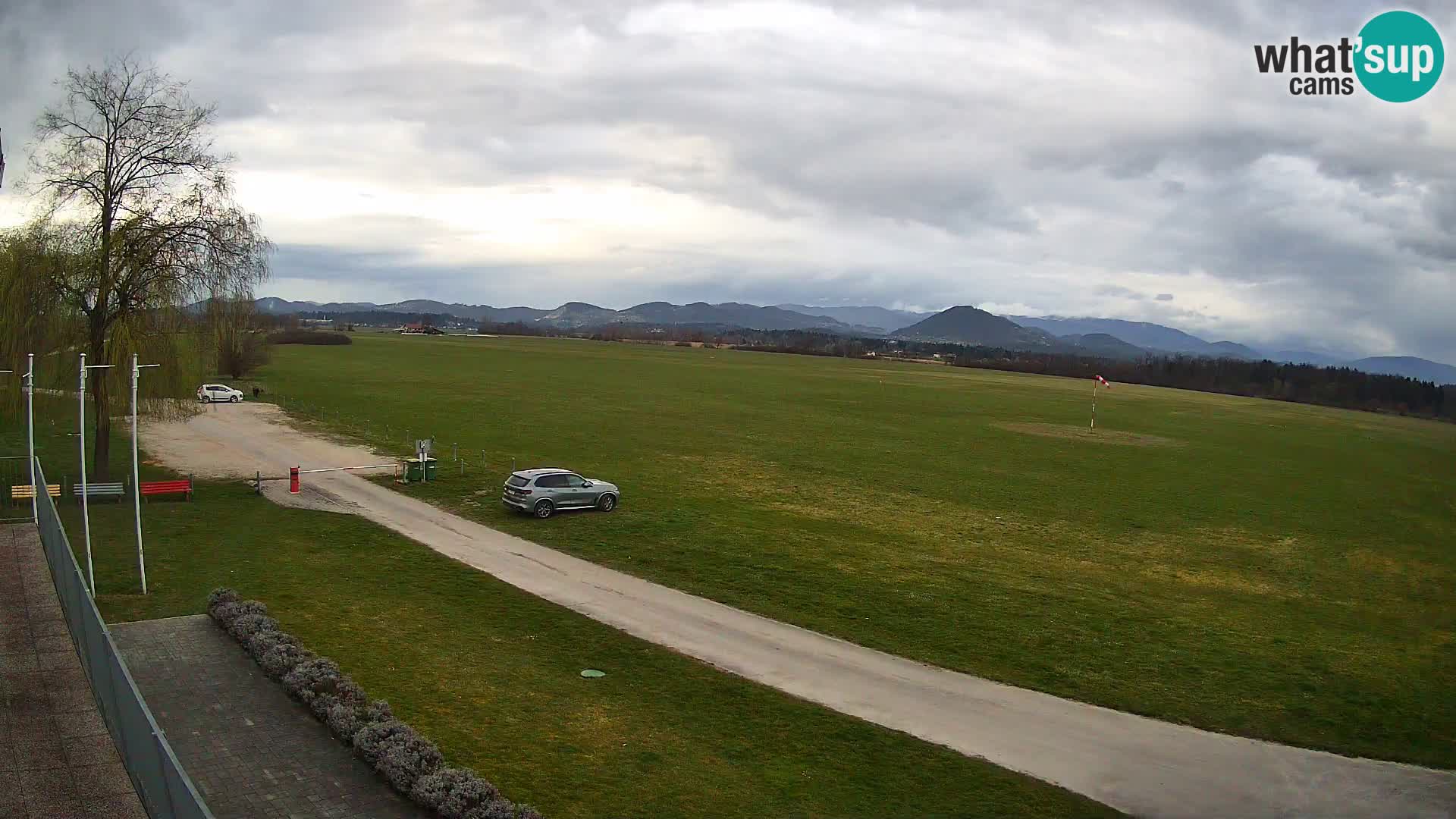 Spletna kamera Aeroklub Celje | LJCL