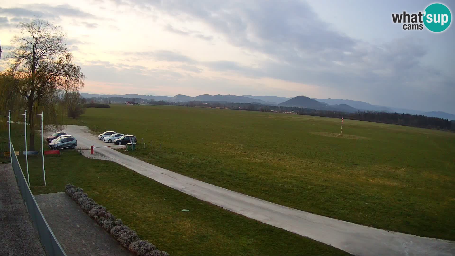 Spletna kamera Aeroklub Celje | LJCL