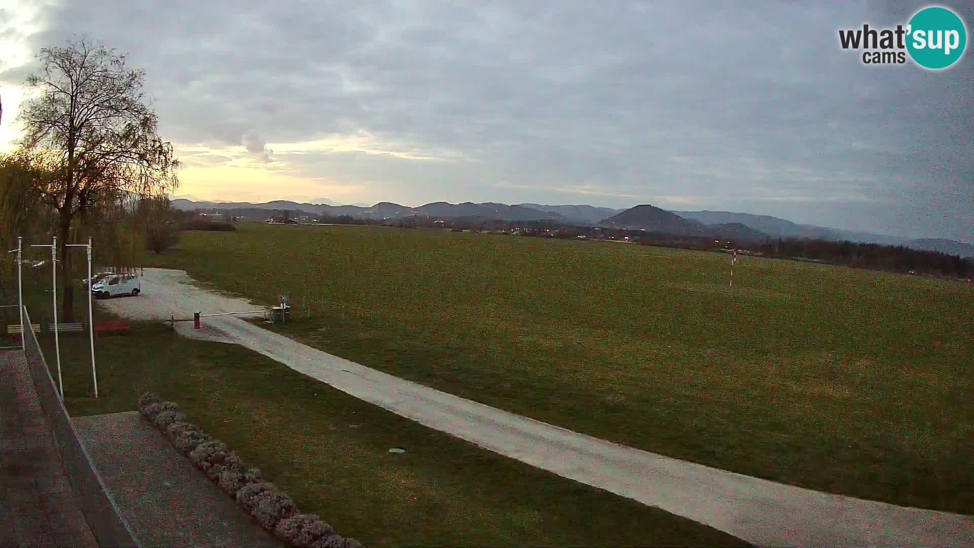 Spletna kamera Aeroklub Celje | LJCL