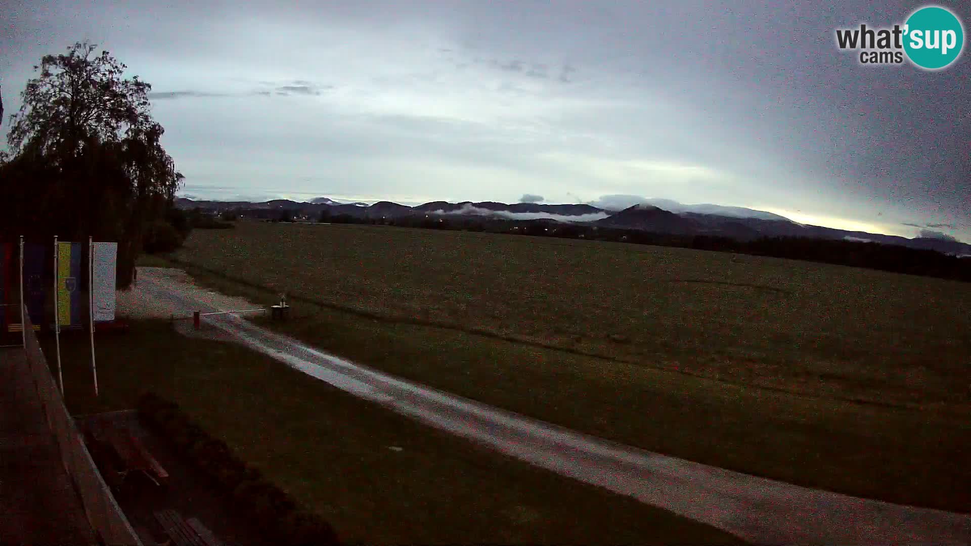 Spletna kamera Aeroklub Celje | LJCL