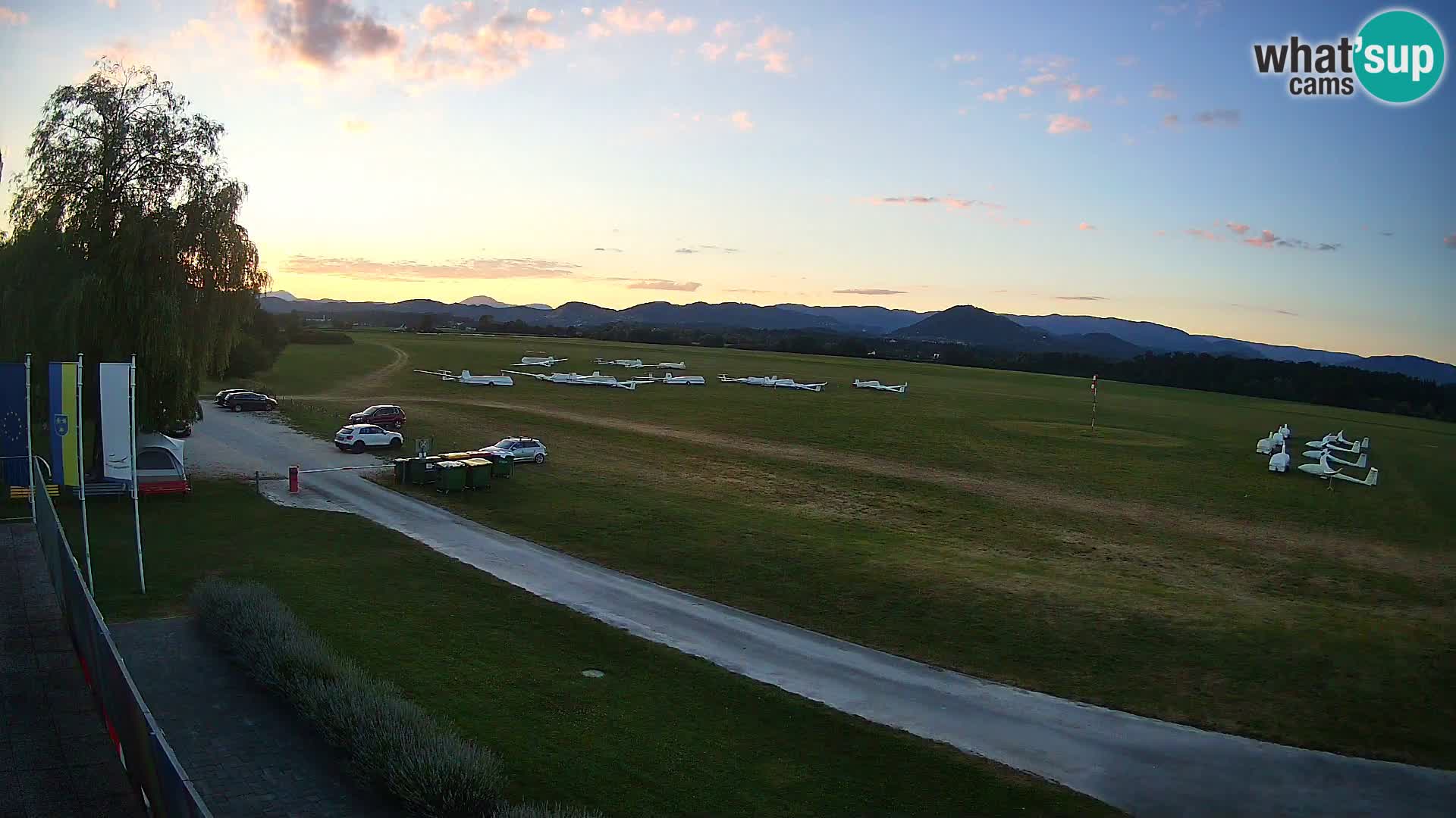 Spletna kamera Aeroklub Celje | LJCL