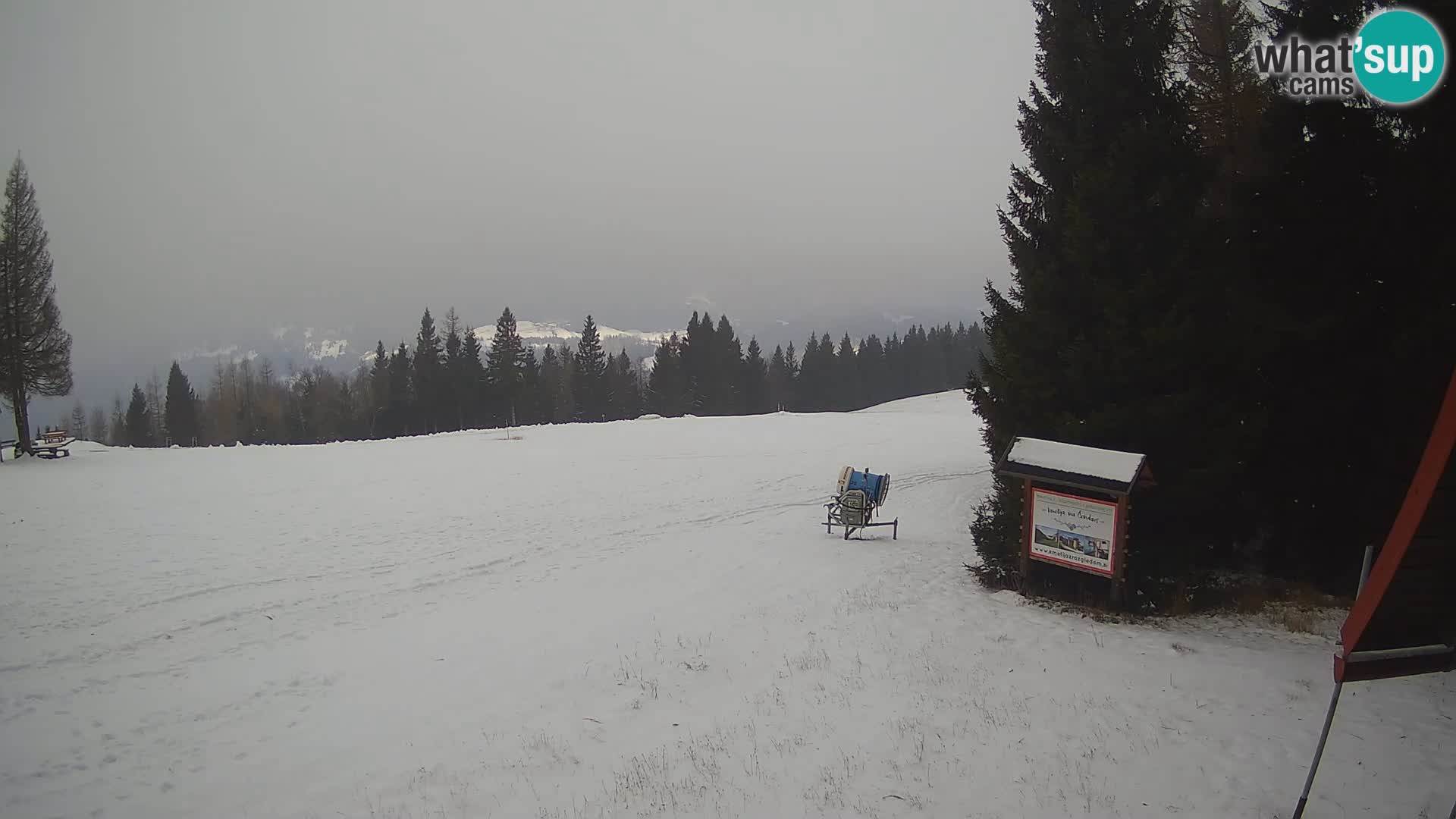 Smučarska šola Novinar – spletna kamera smučišče Cerkno