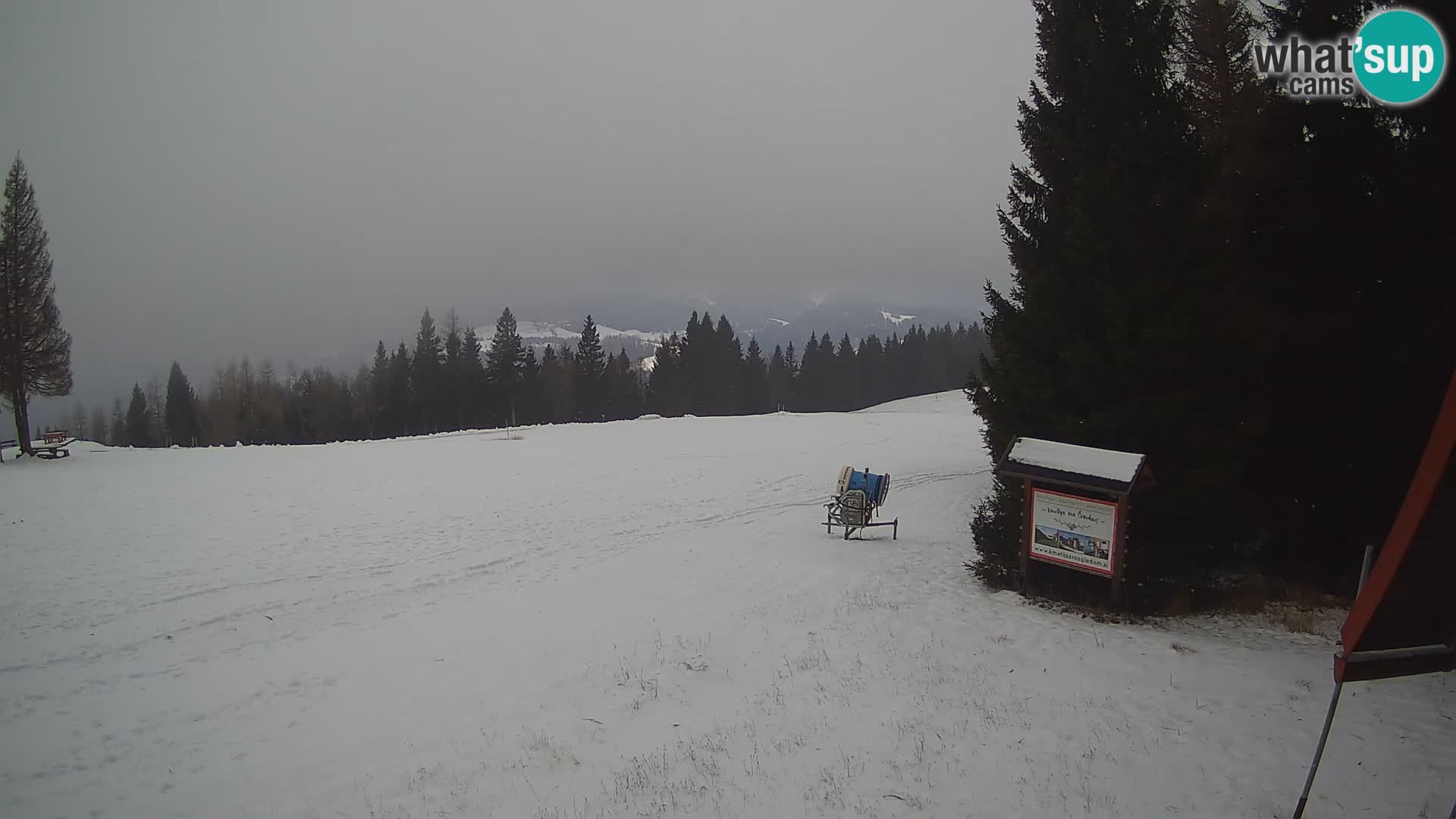 Smučarska šola Novinar – spletna kamera smučišče Cerkno