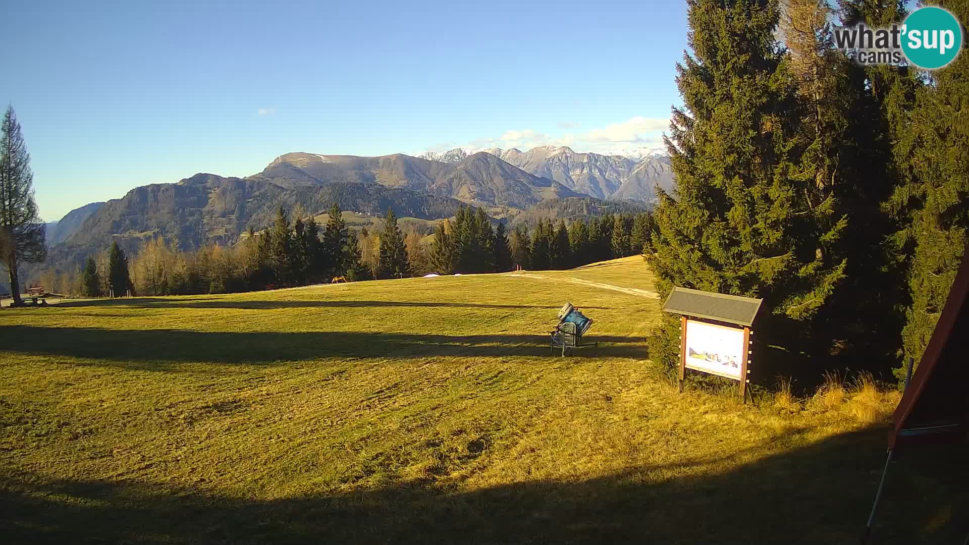 Escuela de esquí Novinar – estación de esquí webcam Cerkno – Eslovenia