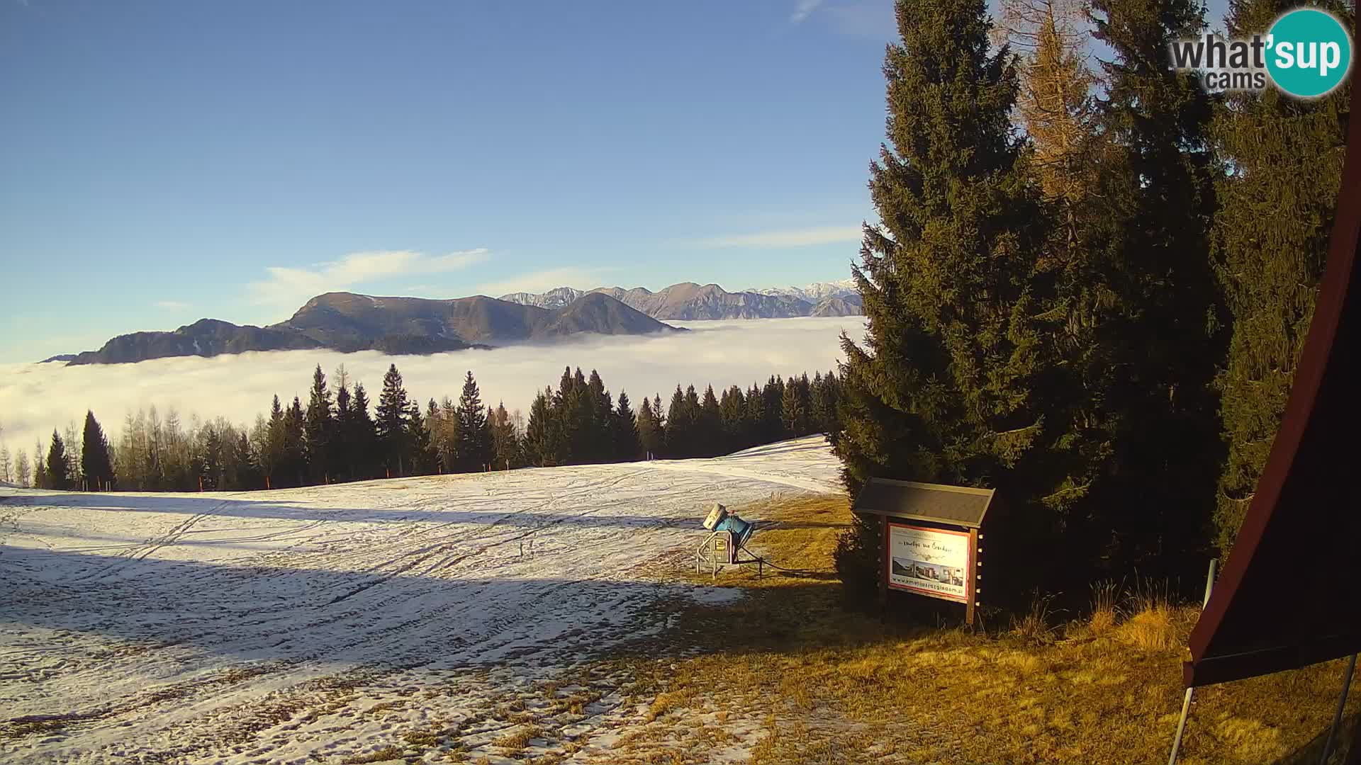 Smučarska šola Novinar – spletna kamera smučišče Cerkno