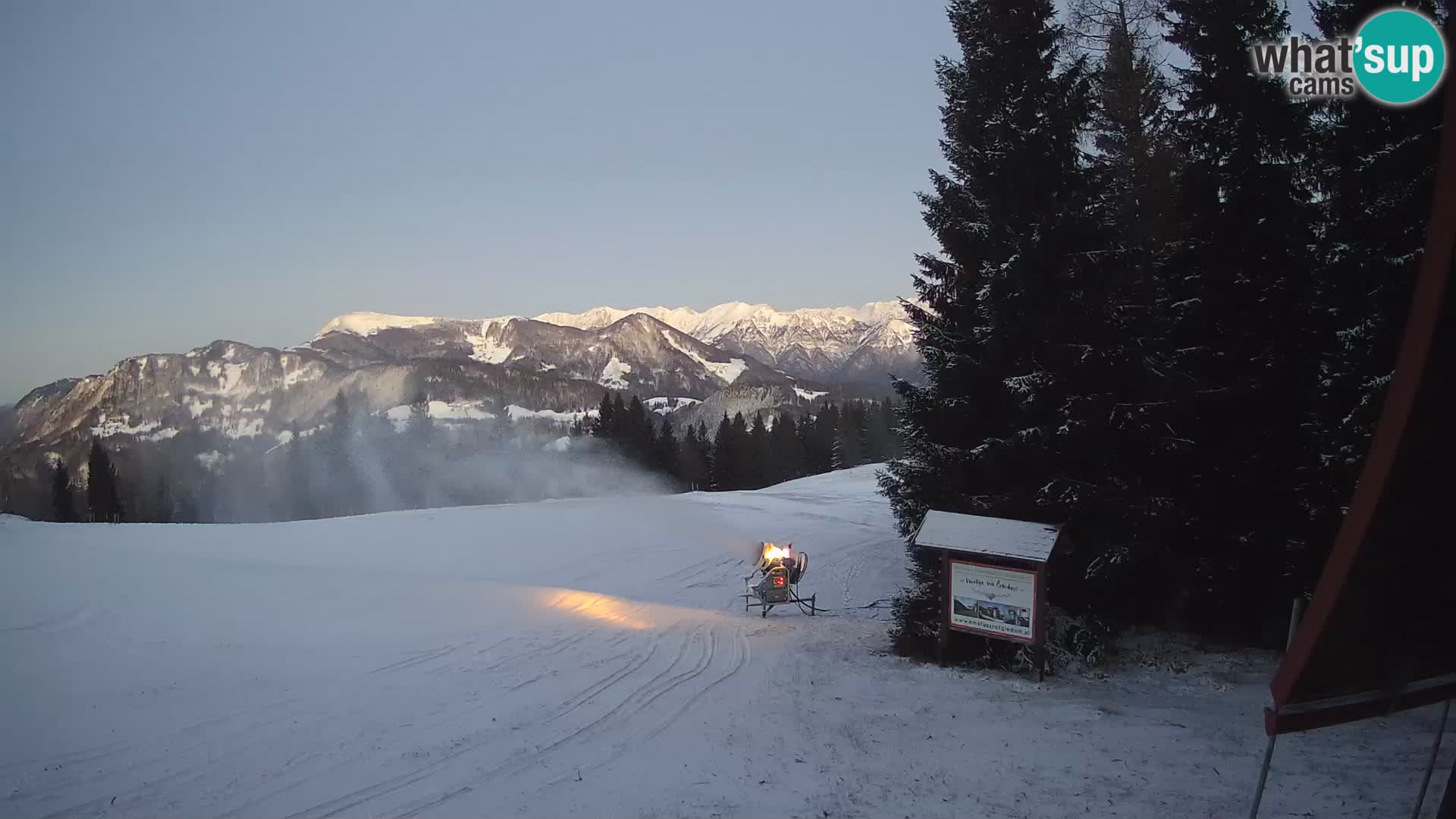 Escuela de esquí Novinar – estación de esquí webcam Cerkno – Eslovenia