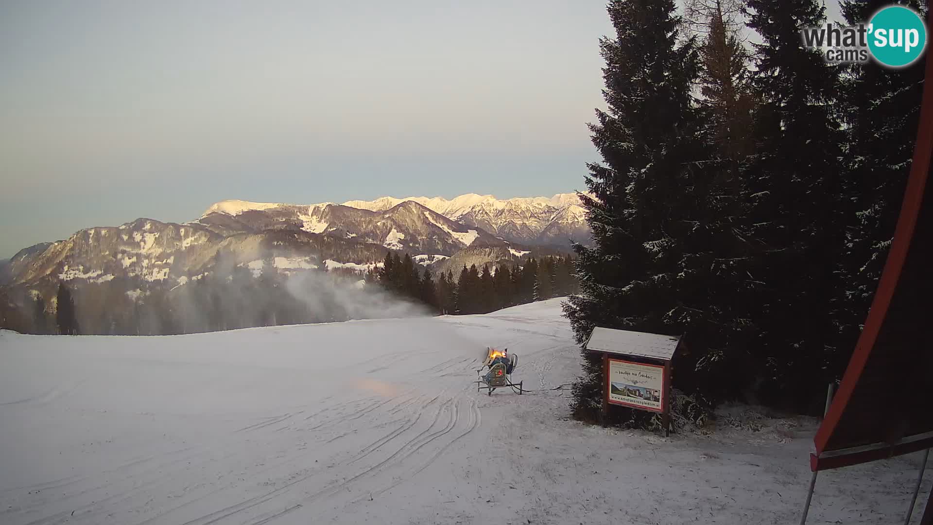 Ski school Novinar – webcam ski resort Cerkno – Slovenia