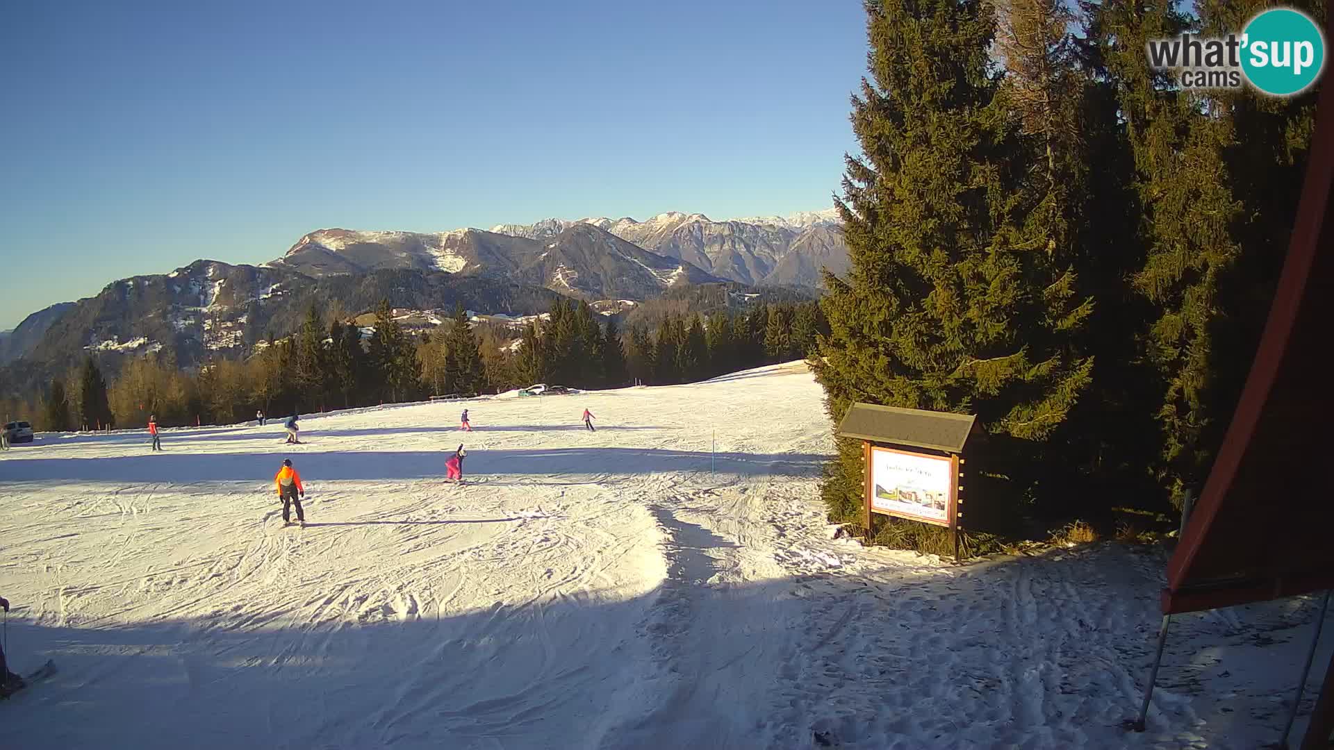 Escuela de esquí Novinar – estación de esquí webcam Cerkno – Eslovenia